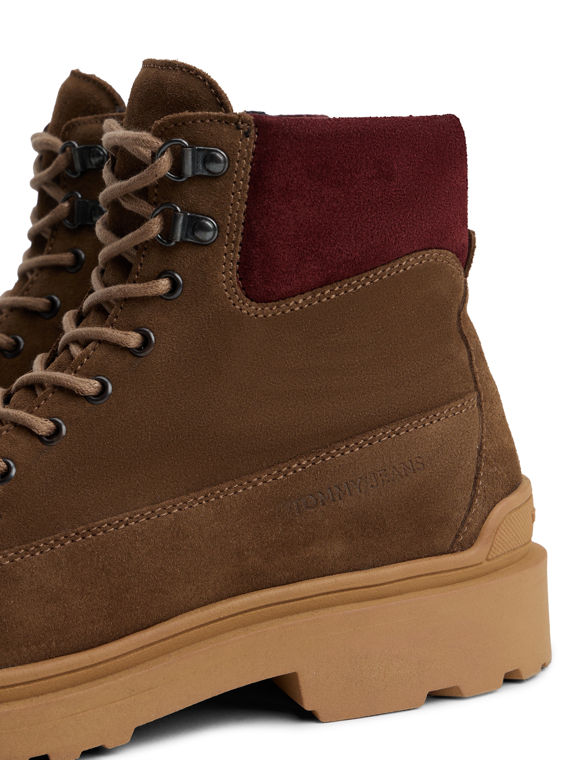 Tommy Jeans Schnürboots »TJM LACE UP BOOT SUEDE«, Outdoorboots, mit Ösen, im Bergsteigerlook