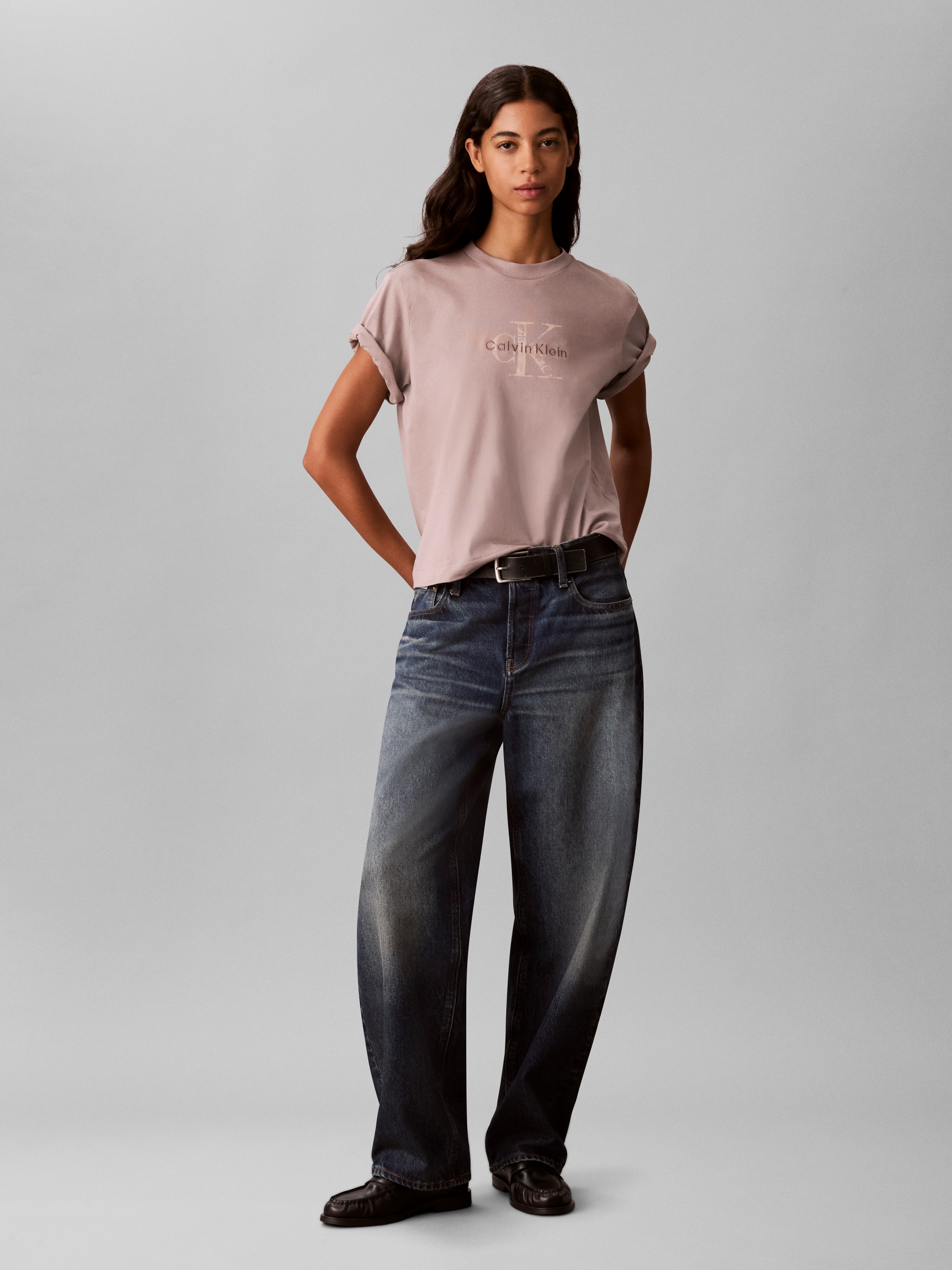 Calvin Klein T-Shirt »BOXY HAND DRAWN MONOLOGO TEE« Regular fit, Logoschriftzug