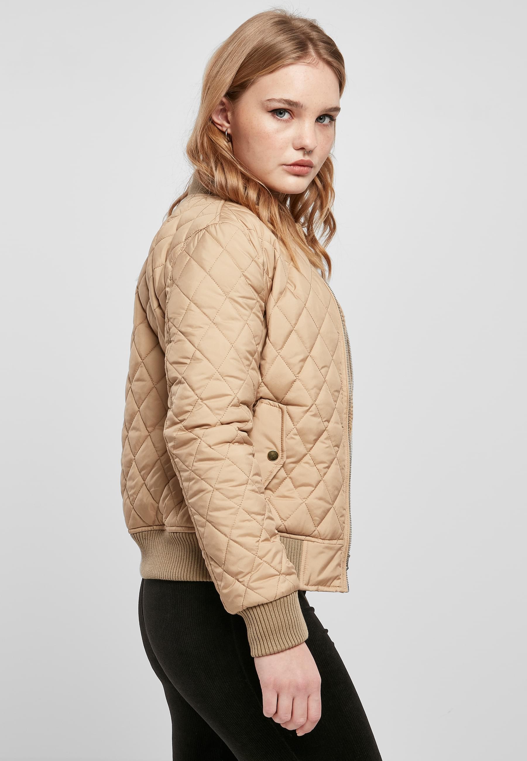 URBAN CLASSICS Allwetterjacke »Urban Classics Damen Ladies Diamond Quilt Nylon Jacket« 1 Stk. tlg. ohne Kapuze