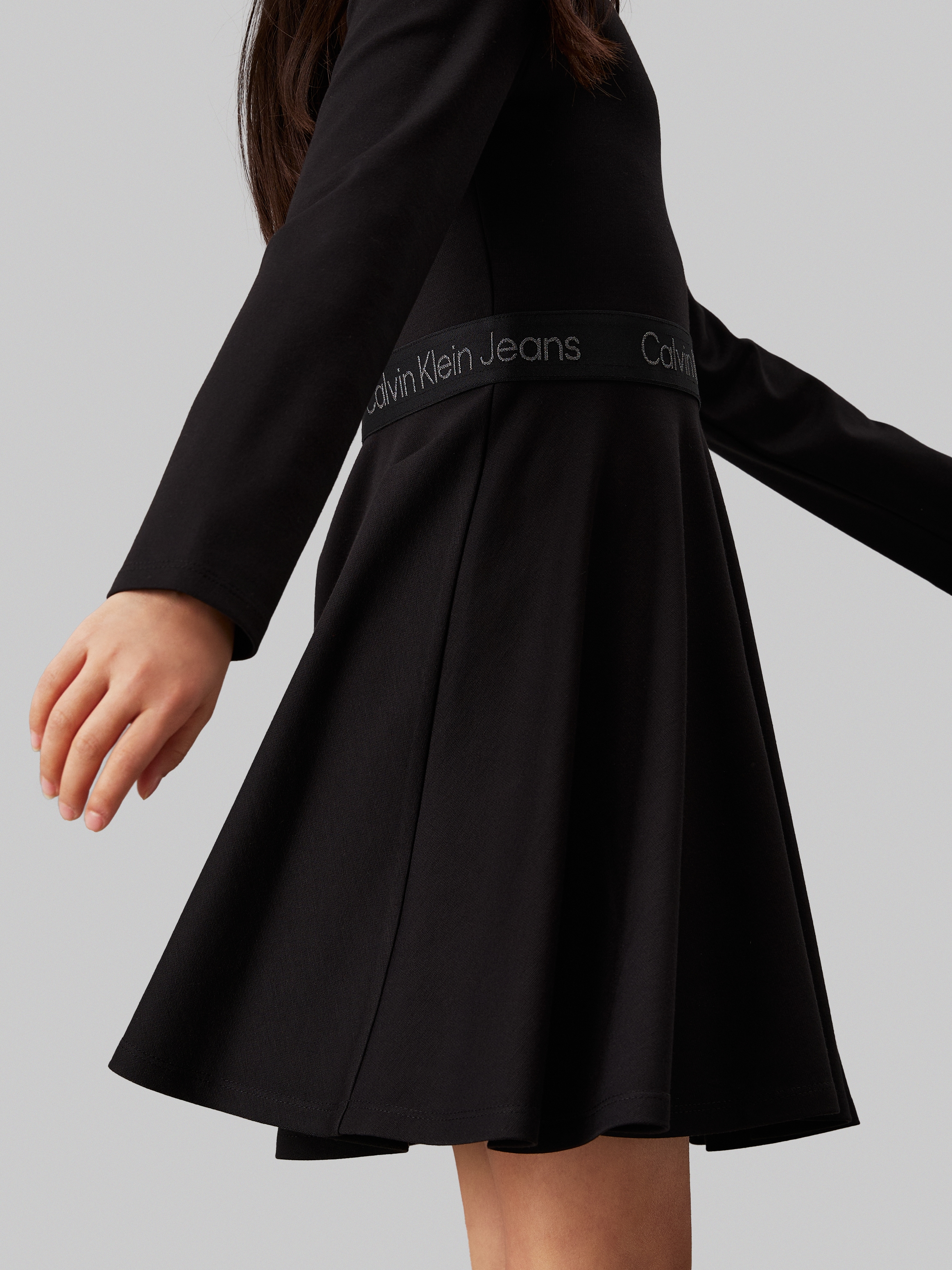 Calvin Klein Jeans Skaterkleid »Ls Logo Tape Punto Dress«, für Kinder bis 16 Jahre und mit Logoschriftzug
