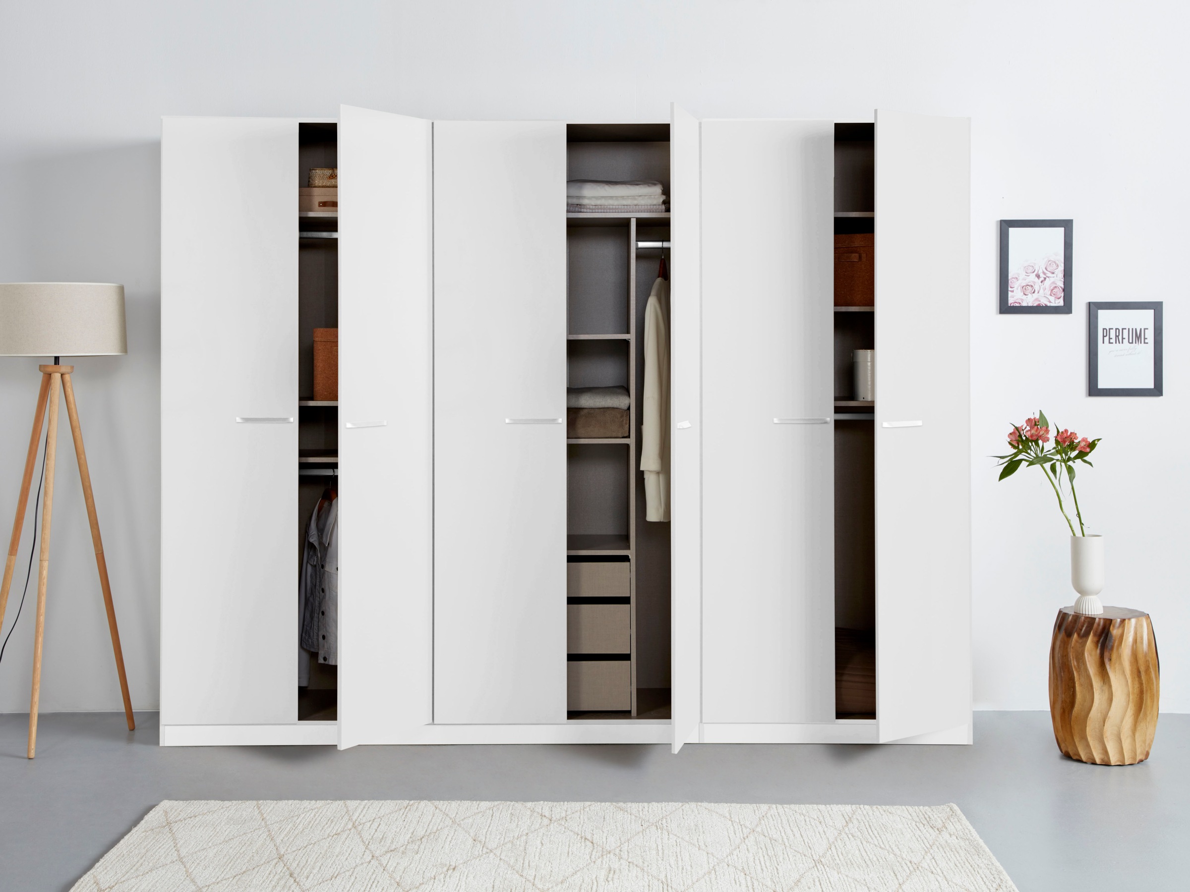 rauch Drehtürenschrank »Kleiderschrank Schrank Garderobe TOPSELLER OTELI inkl. Inneneinteilung«, mit 3 Innenschubladen extra Böden optional mit Spiegel MADE IN GERMANY