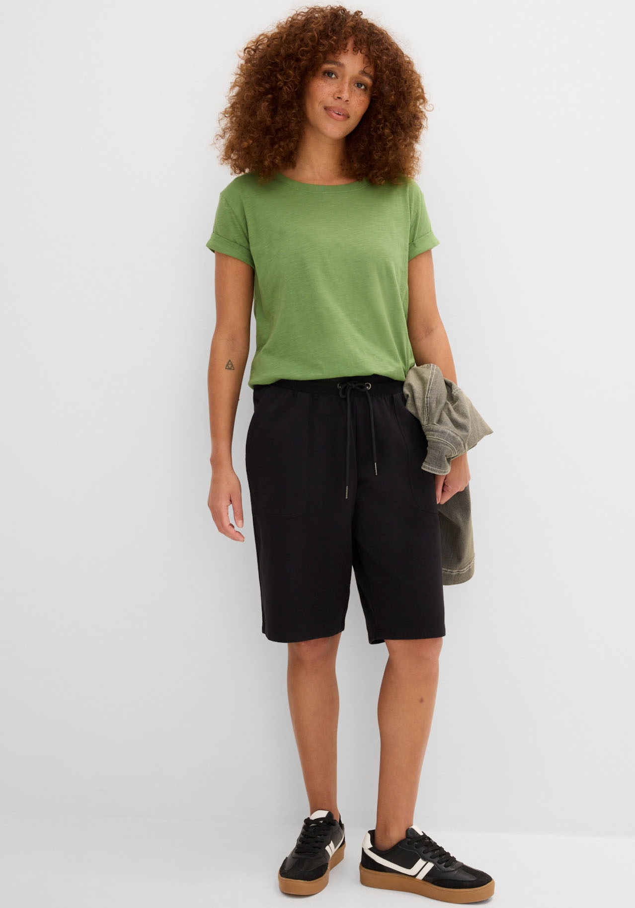 bonprix Sweatbermudas  aus Baumwolle, Regular Fit, casual Stil