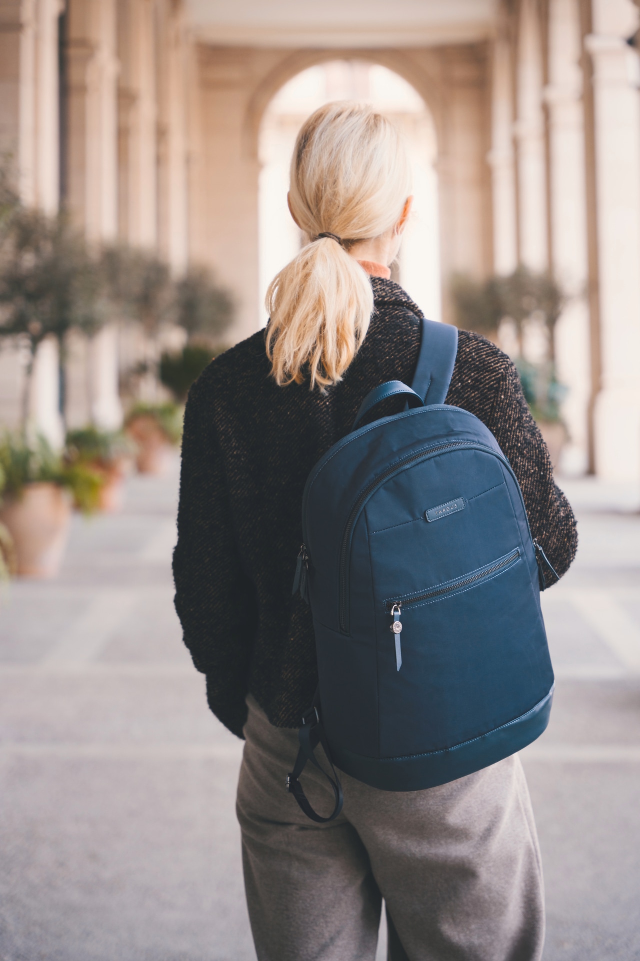 Targus Laptoprucksack »Avila 15-16 Backpack«, hochwertige Metallbeschläge