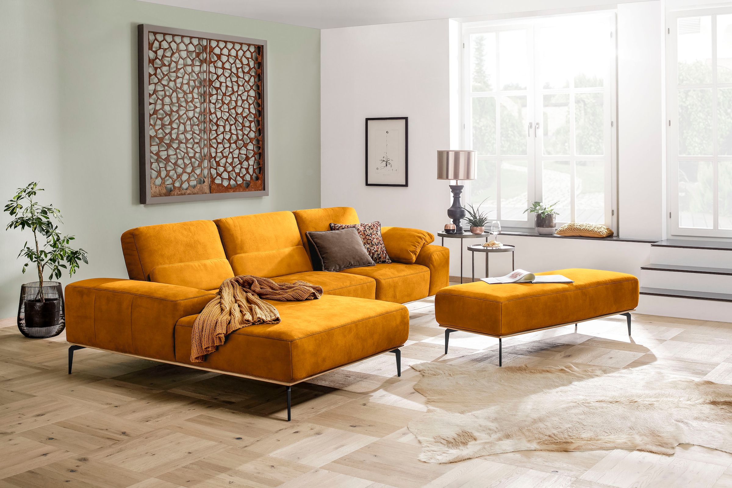 W.SCHILLIG Ecksofa »run, Designsofa mit tollem Sitzkomfort, bequem, L-Form«, mit Holzsockel, Füße in Schwarz pulverbeschichtet, Breite 319 cm
