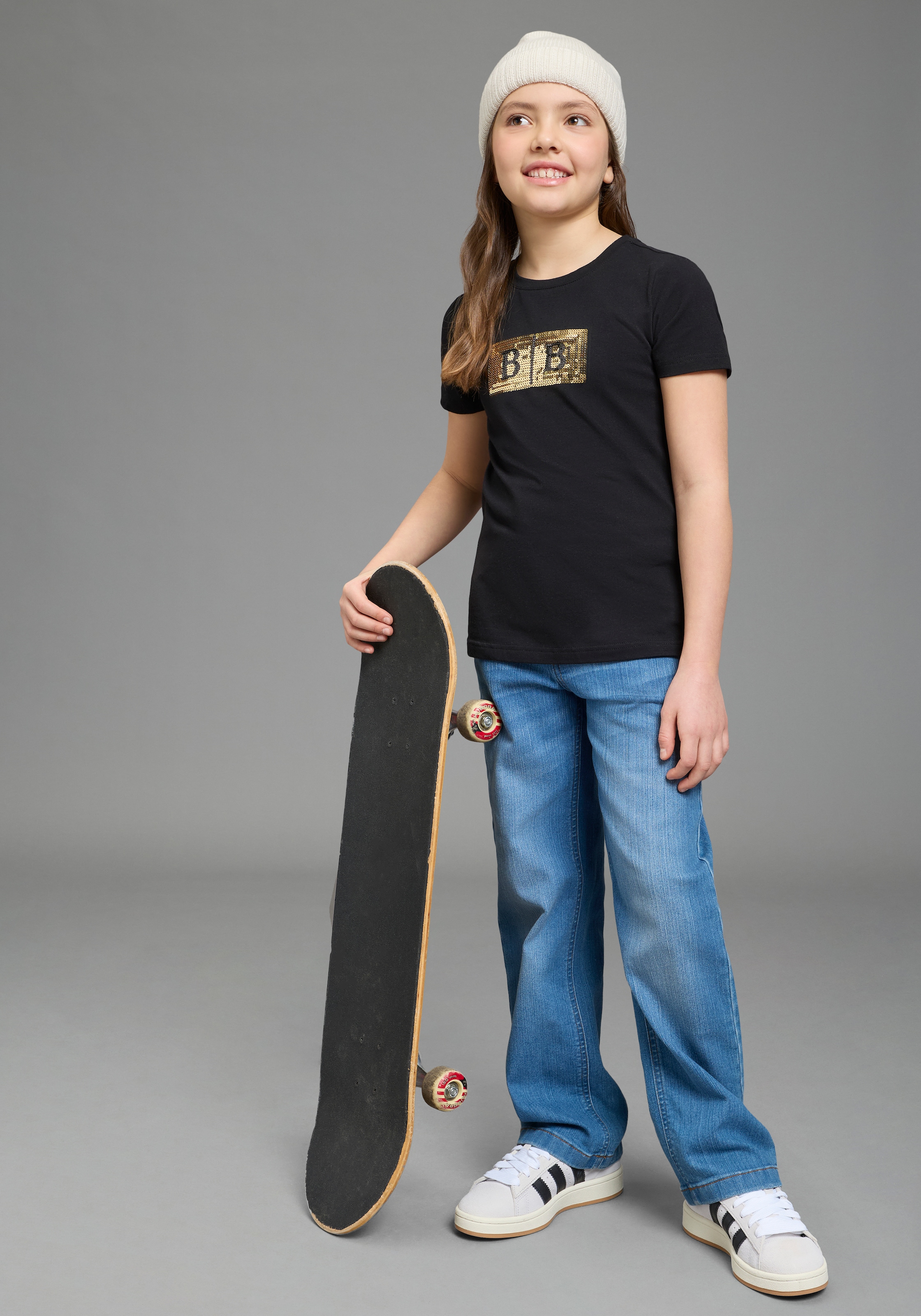 Bruno Banani T-Shirt »Banani Paillettenshirt für modische Girls« modische Basic-Passform, Kurzarm, mit Pailletten und Print