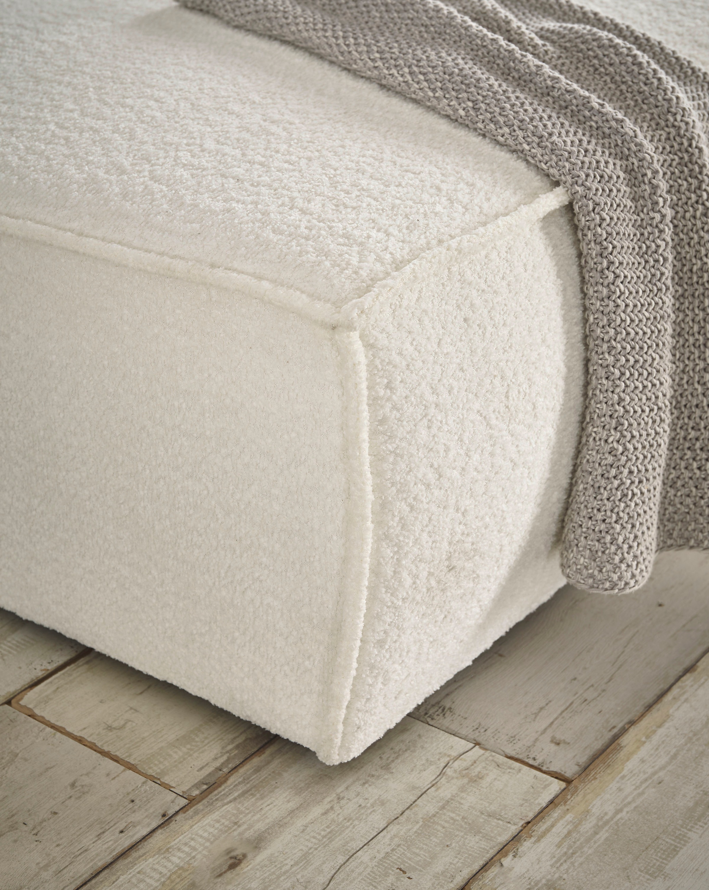 andas Wohnlandschaft »FINNLEY U-Form XXL 329 cm, Schlafsofa, Schlaffunktion m. Bettkasten«, (194/139 cm), Bouclé, Struktur und Cord