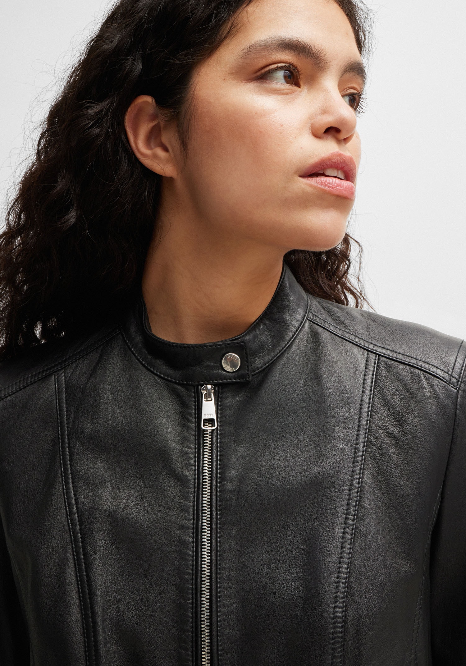 BOSS ORANGE Lederjacke »Saleste Premium Damenmode«, mit Stehkragen