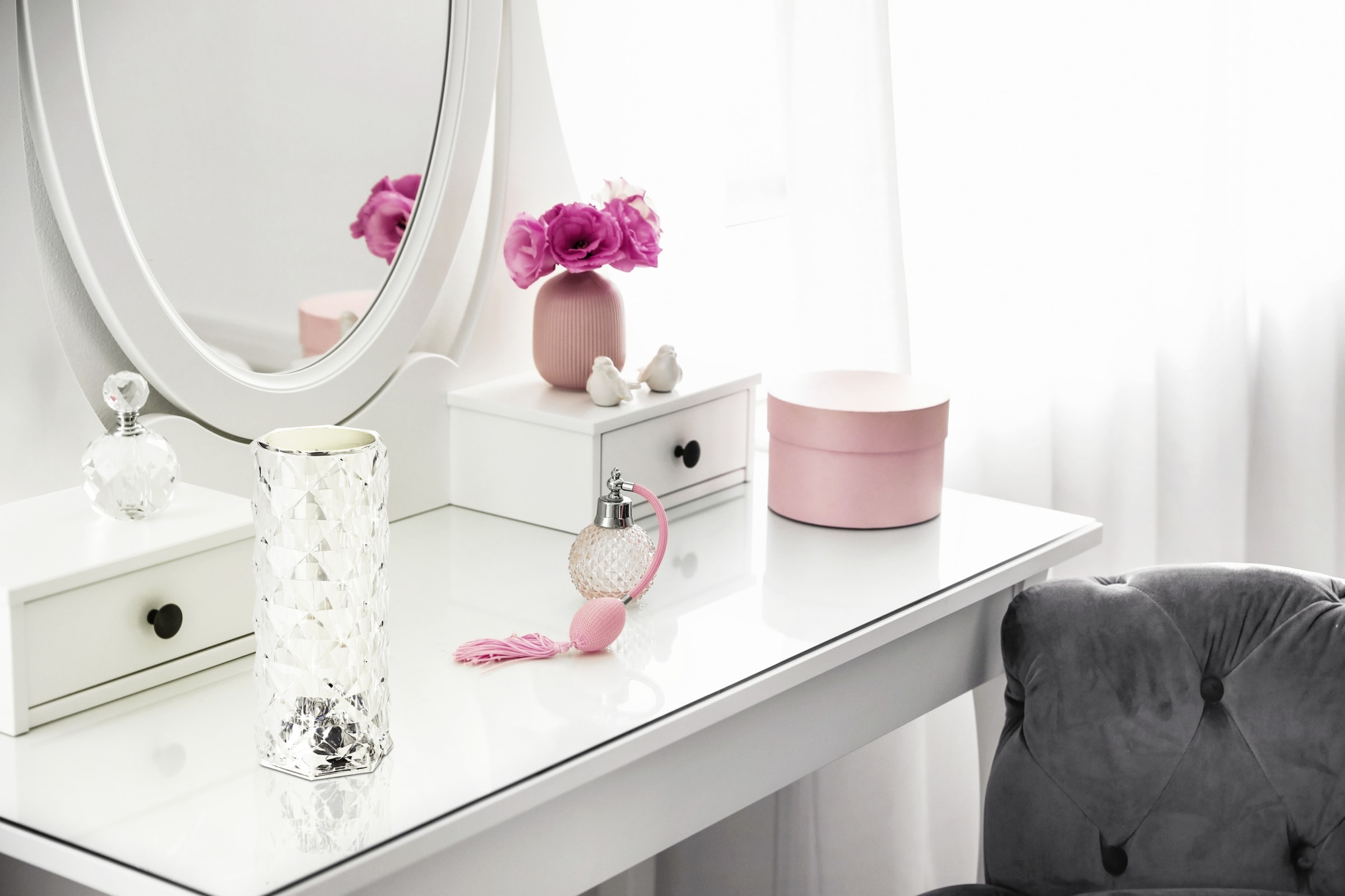 EGLO Tischleuchte »LUCIGNANO Tischlampe - Kunststoff - LED - 0,6W - IP20« LED-Modul 1 Stk. RGB Nachttischlampe, Schreibtischleuchte, Leselampe, H21 x Ø9 cm