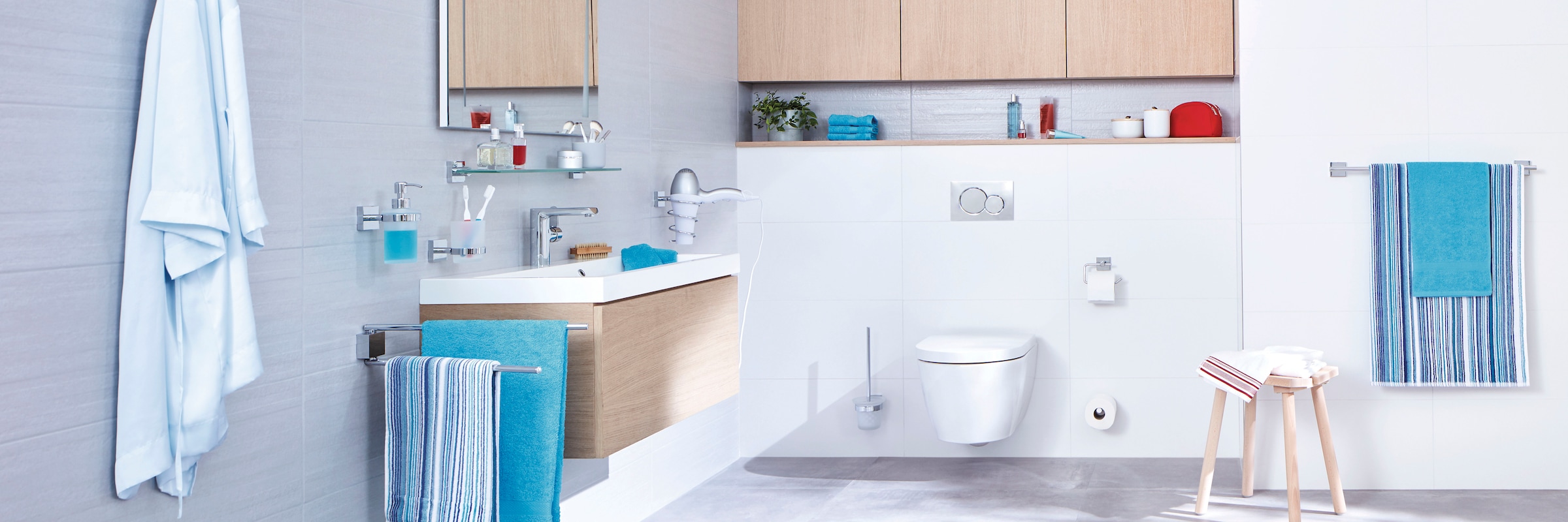 tesa Handtuchstange »EKKRO Badetuchstange ohne Bohren - 5 cm : 64,5 cm  : 6,0 cm« selbstklebende Handtuchhalterung - chrom - silber glänzend