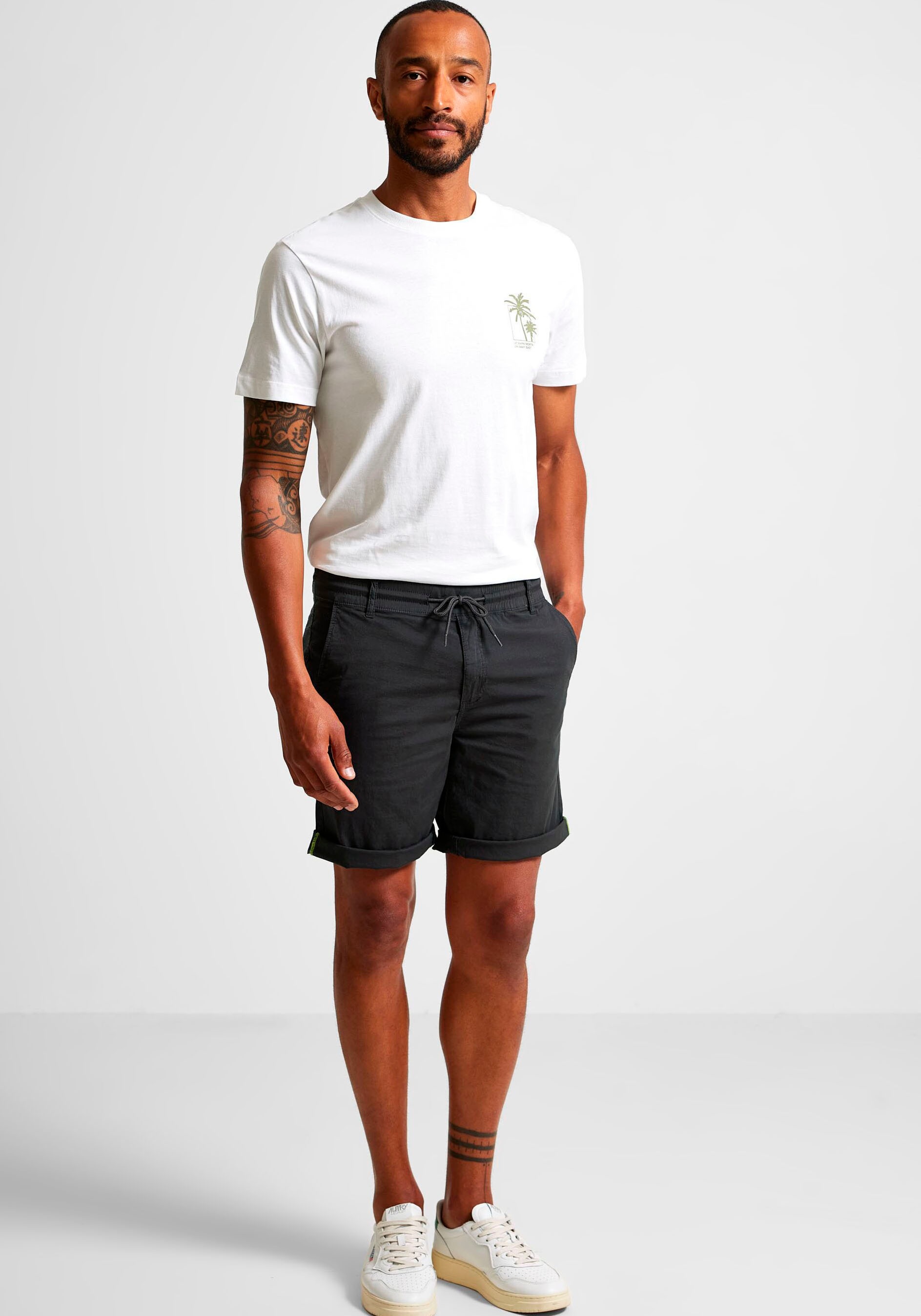 3. Bild von STREET ONE MEN Chinoshorts, mit einem Elastikbund