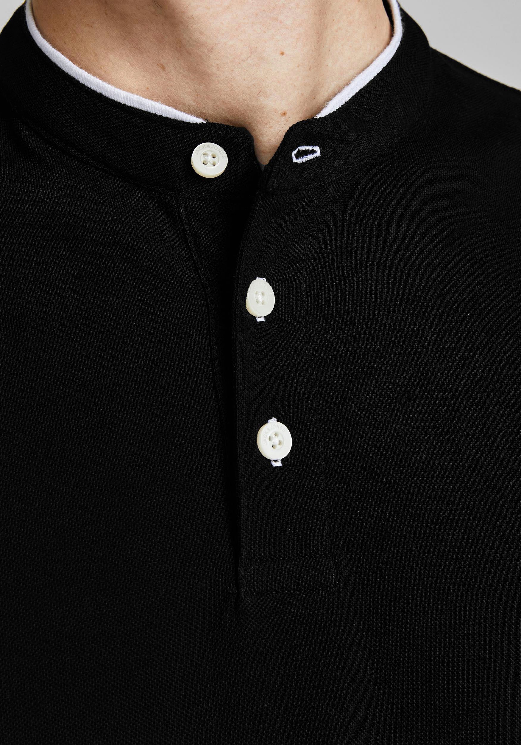 Jack & Jones Kurzarmshirt »PAULOS MAO POLO«, mit kontrastfarbiger Kante am schmalen Stehkragen und am Ärmelsaum