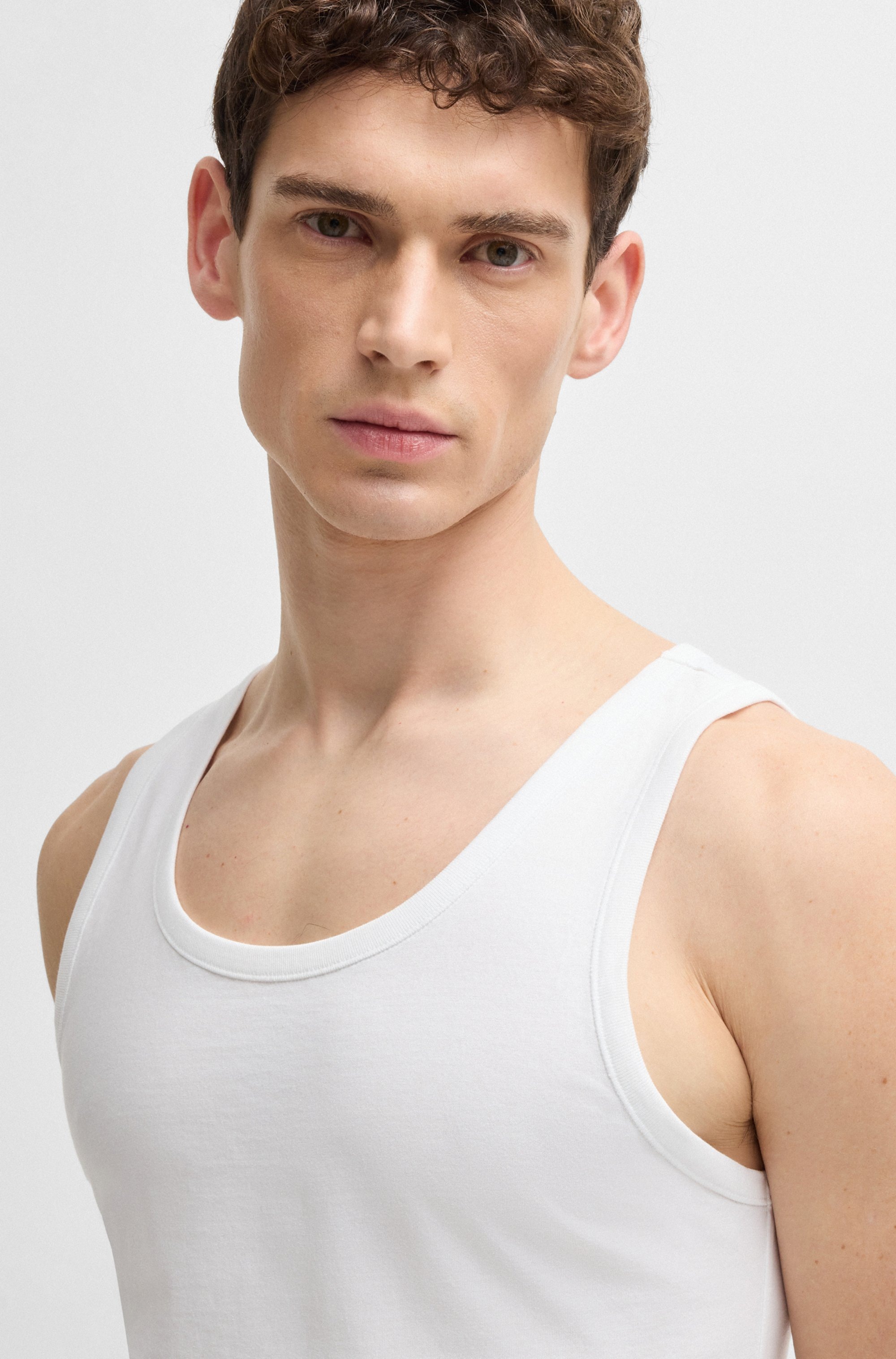 BOSS Unterhemd »Tank Top 3P CO«, (Packung, 3 St.), mit Rippbündchen