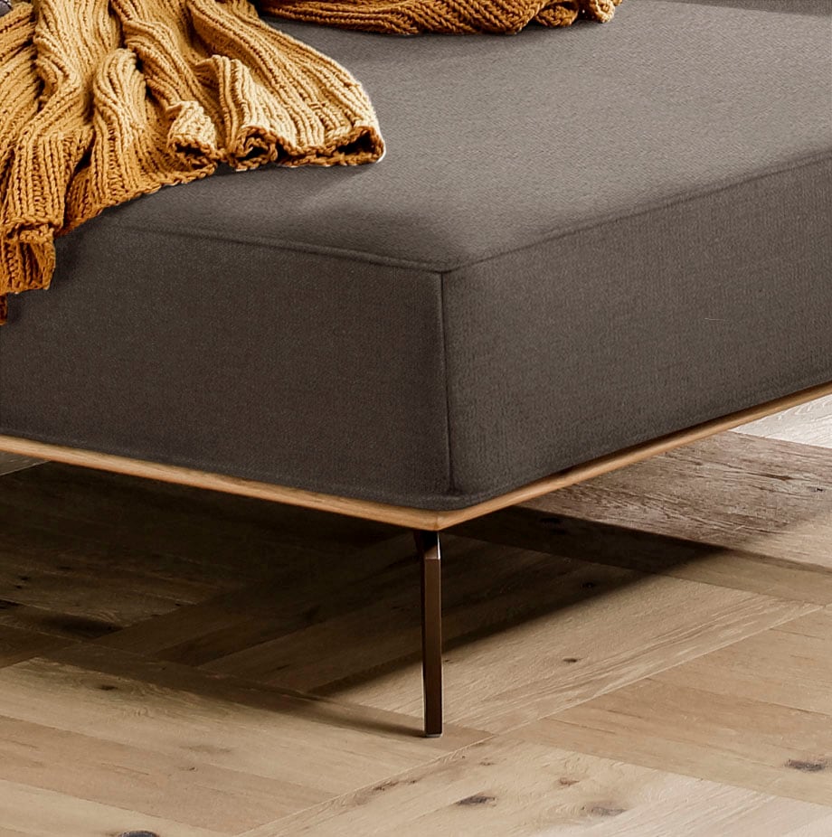W.SCHILLIG Ecksofa »run, Designsofa mit tollem Sitzkomfort, bequem, L-Form«, mit Holzsockel, Füße in Bronze pulverbeschichtet, Breite 319 cm