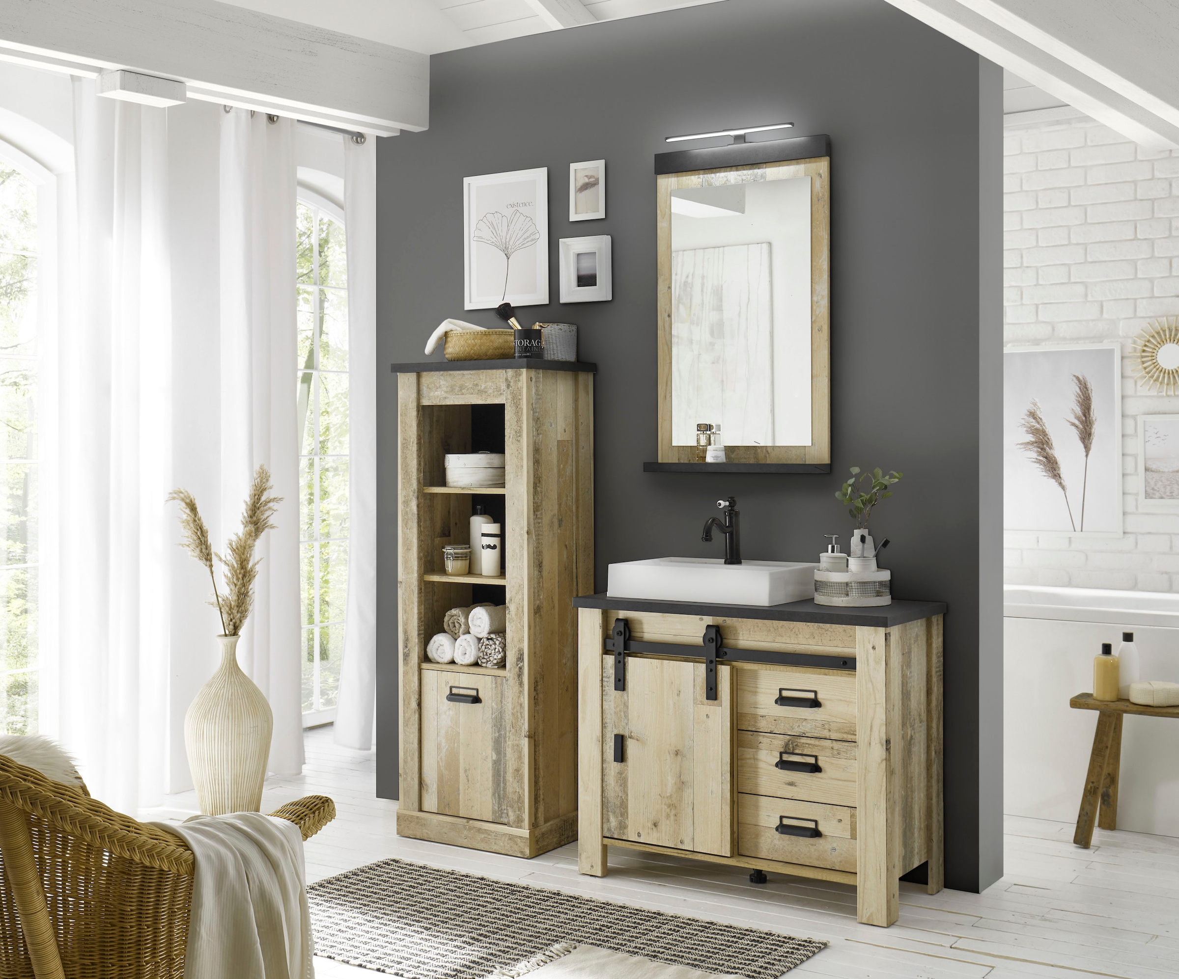 Home affaire Wäscheschrank »SHERWOOD Hochkommode Kommode Schrank«, in modernem Holz Dekor, mit Apothekergriffen aus Metall, Höhe 146 cm