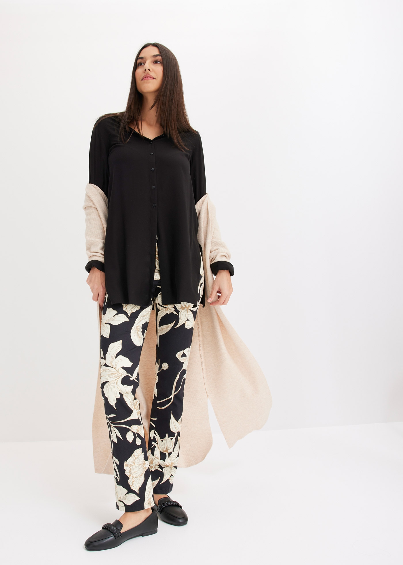 bonprix Longbluse gerade Passform, mit langem Arm, aus Viskose, mit Stehkragen