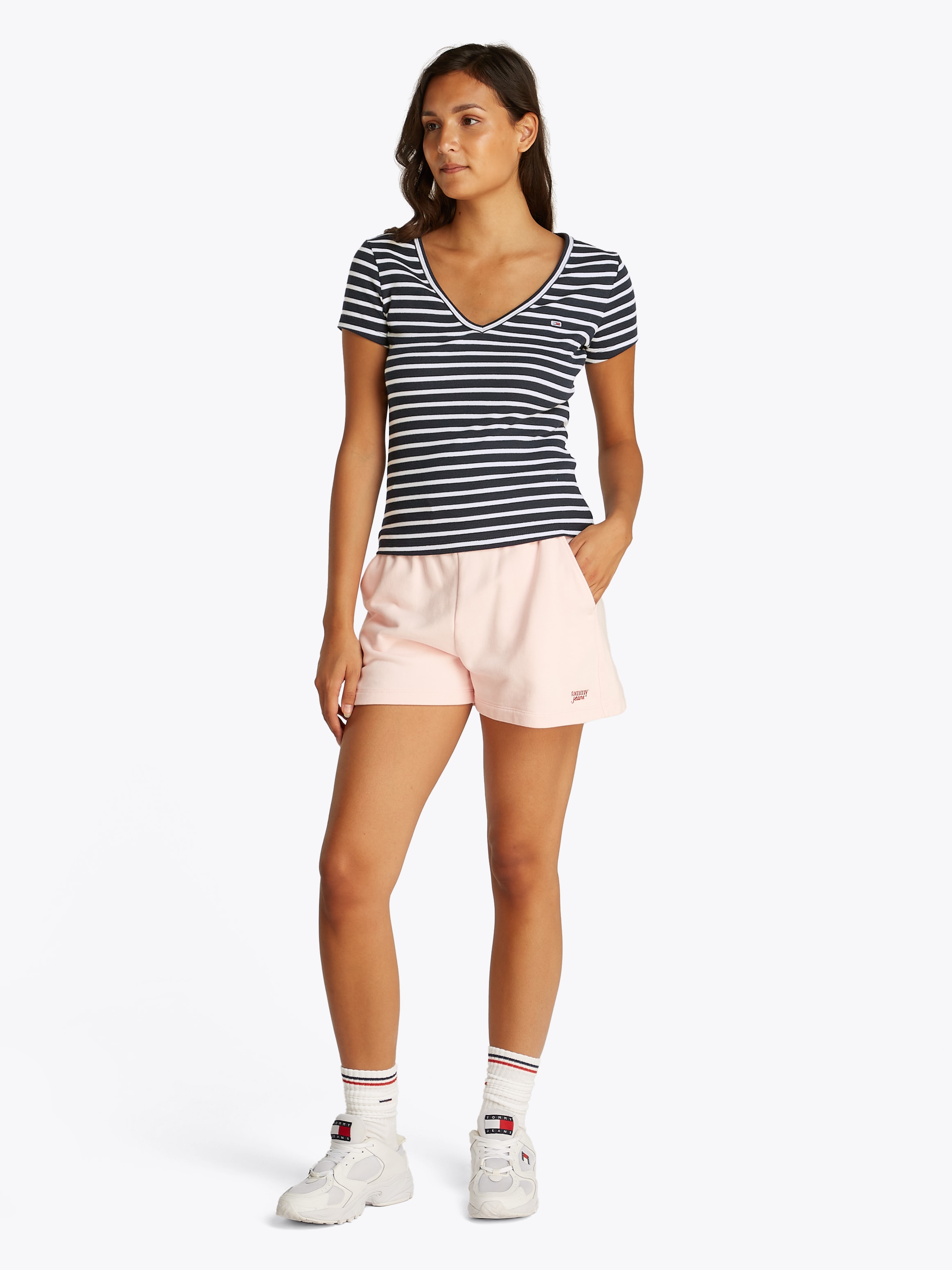Tommy Jeans Kurzarmshirt »TJW SLIM ESSENTIAL RIB V SS«, mit gerippter Struktur