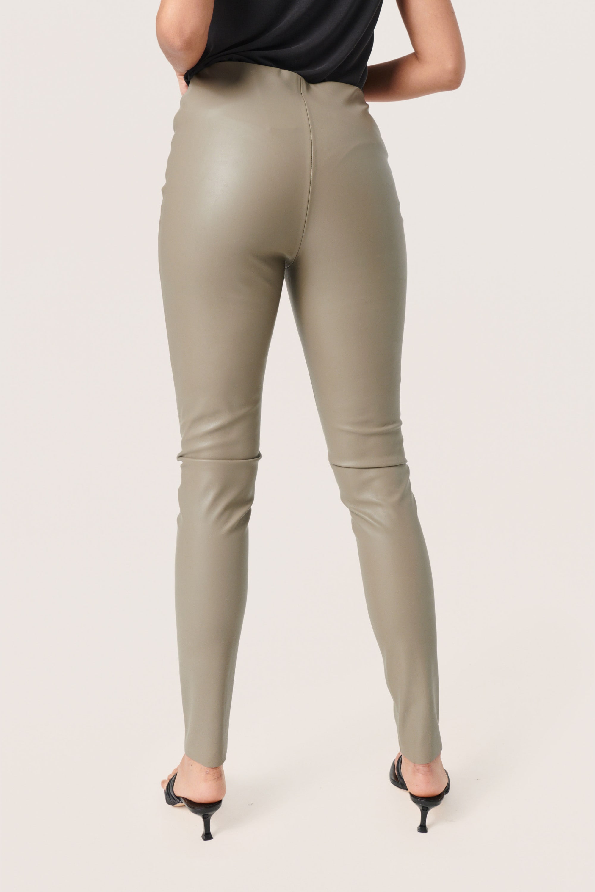 SOAKED IN LUXURY Leggings »Leggings SLKaylee«