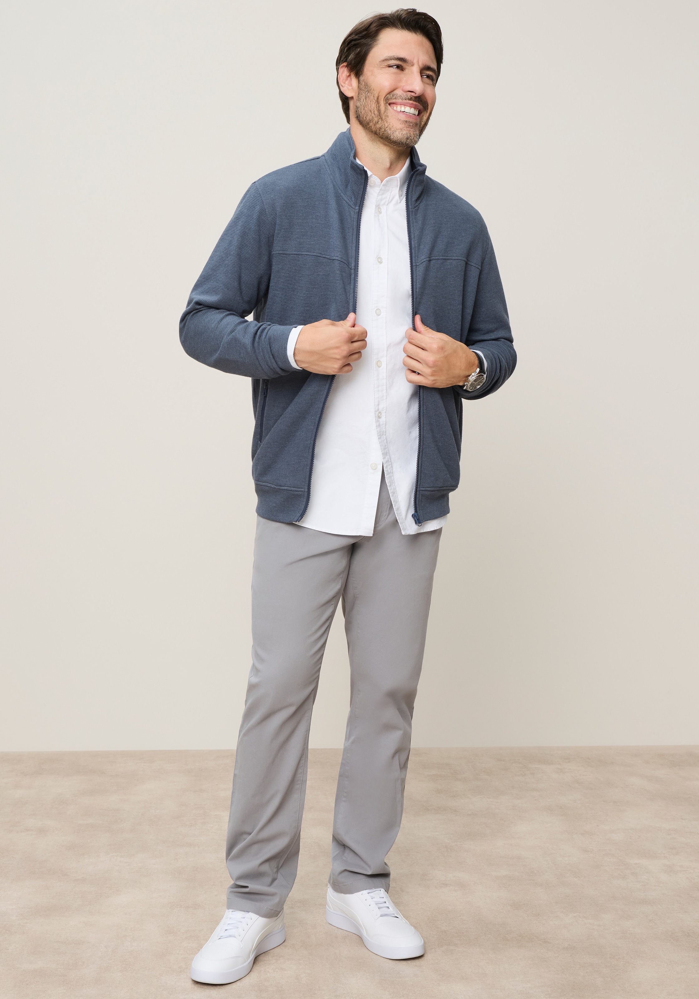 Man's World Sweatjacke mit hochschließendem Kragen, markante Querteilungsnaht