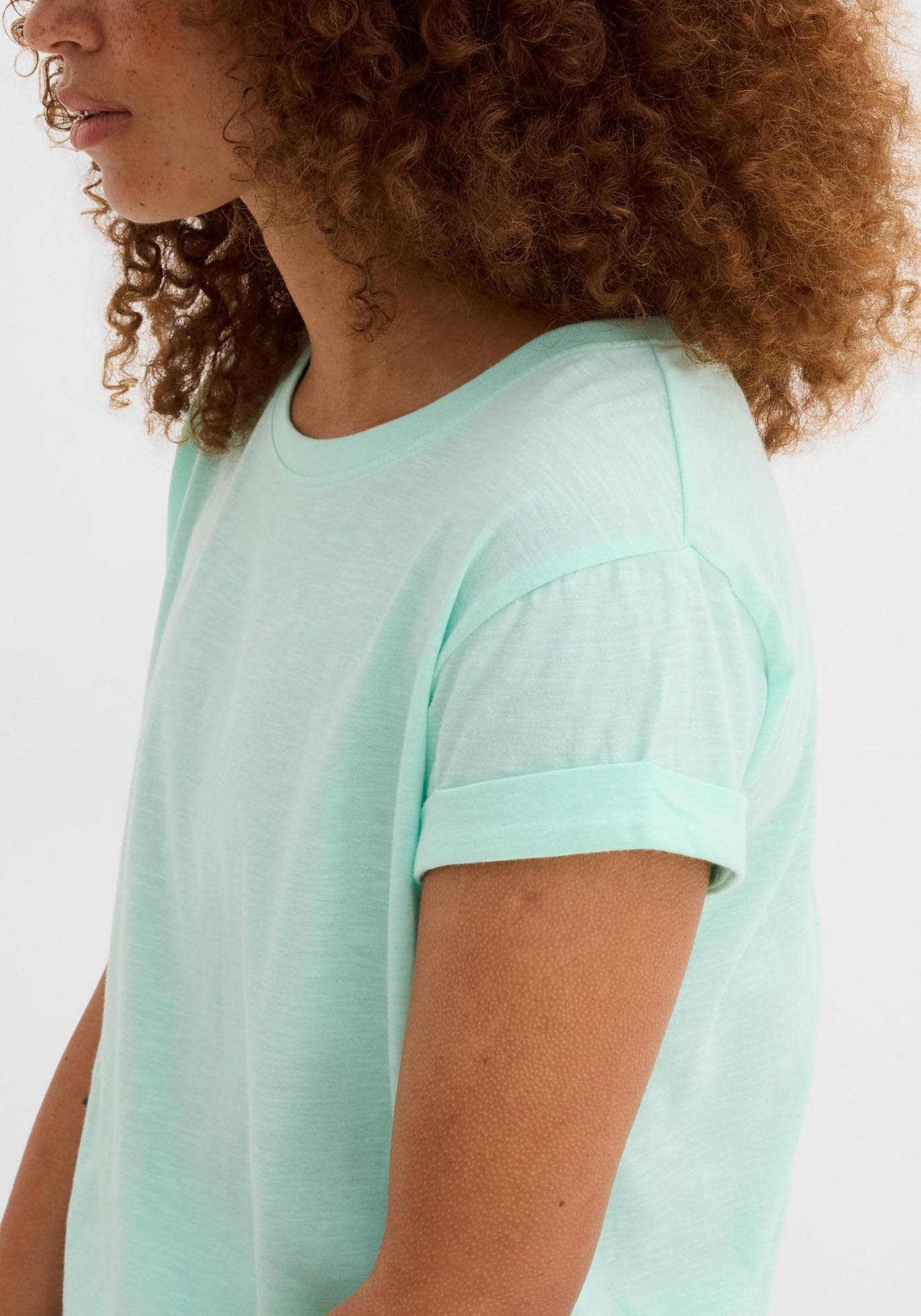 bonprix T-Shirt »Boxy-Shirt« 1 lockere, figurumspielende Passform, Kurzarm, Rundhalsausschnitt