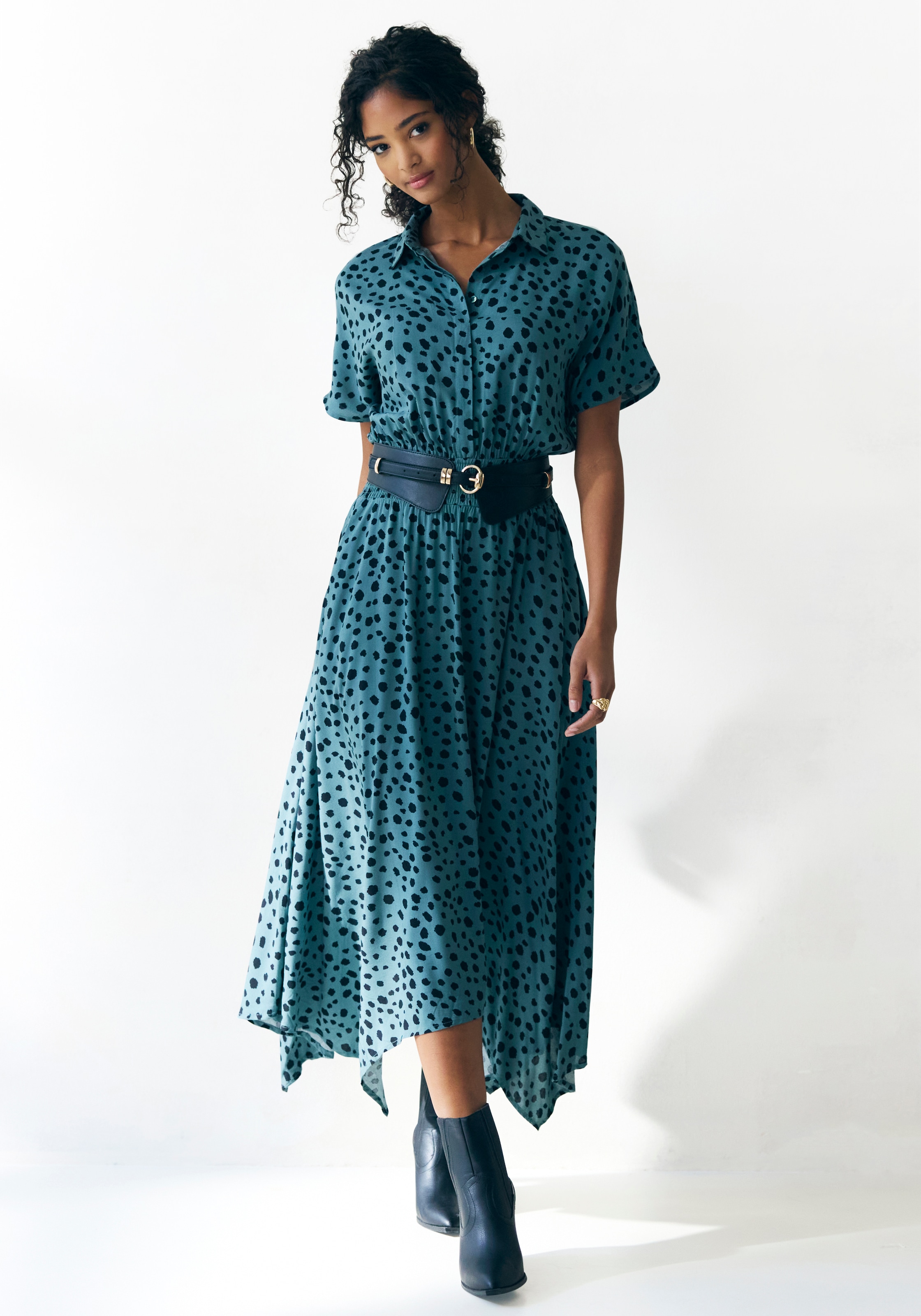 LASCANA Druckkleid, mit Punktedruck und asymmetrischem Saum, Hemdblusenkleid, Midikleid