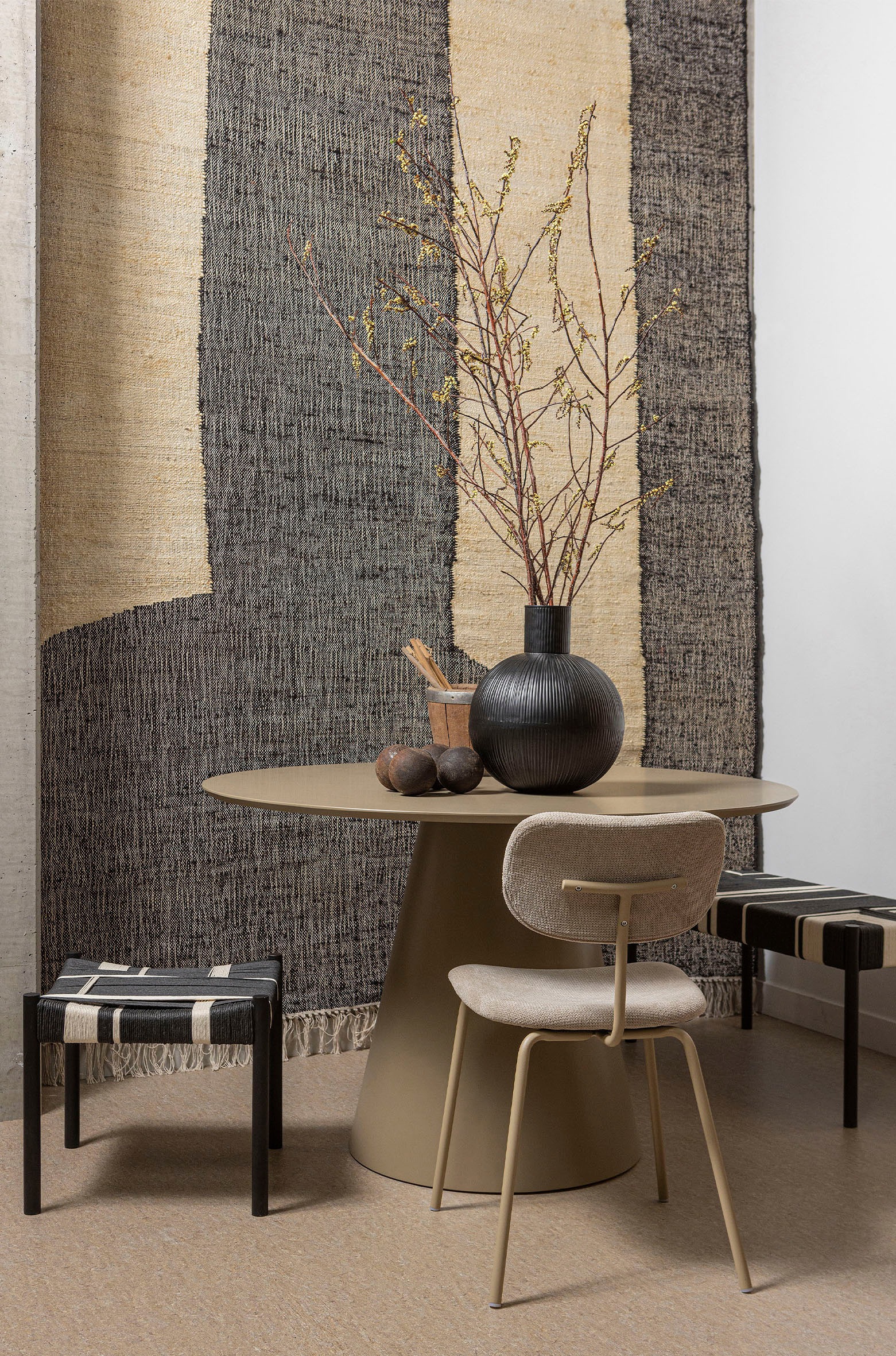 WOOOD Esstisch »Jorre«, genügend Platz für 4-5 Personen, H 76 cm x Ø 120 cm günstig online kaufen