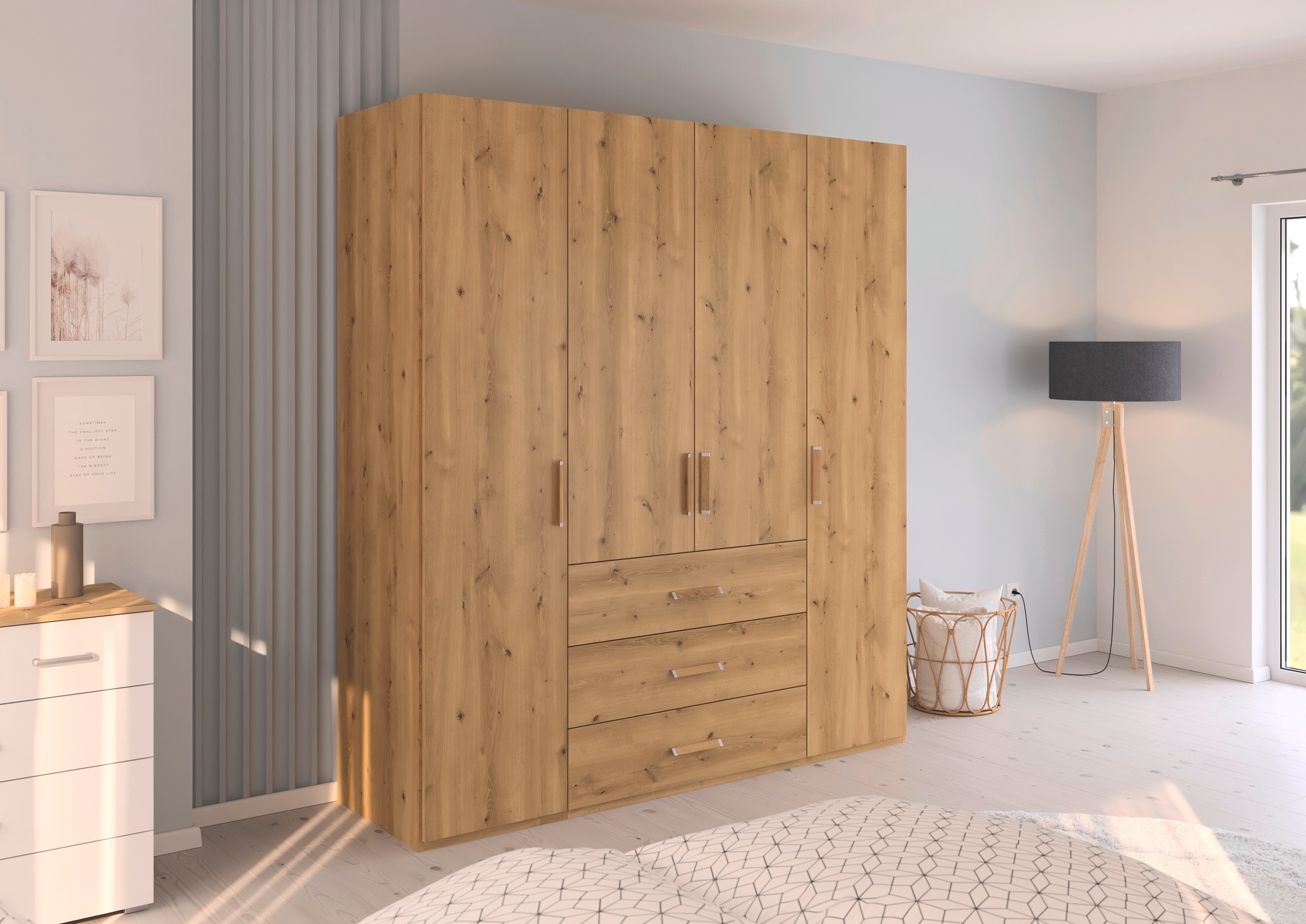 rauch Drehtürenschrank »Kleiderschrank Schrank Garderobe Schlafzimmerschrank EVELYN«, (in 2 Höhen 197 oder 210 cm erhältlich), in elegantem Stil mit Schubladen 3 Breiten und 2 Höhen MADE IN GERMANY