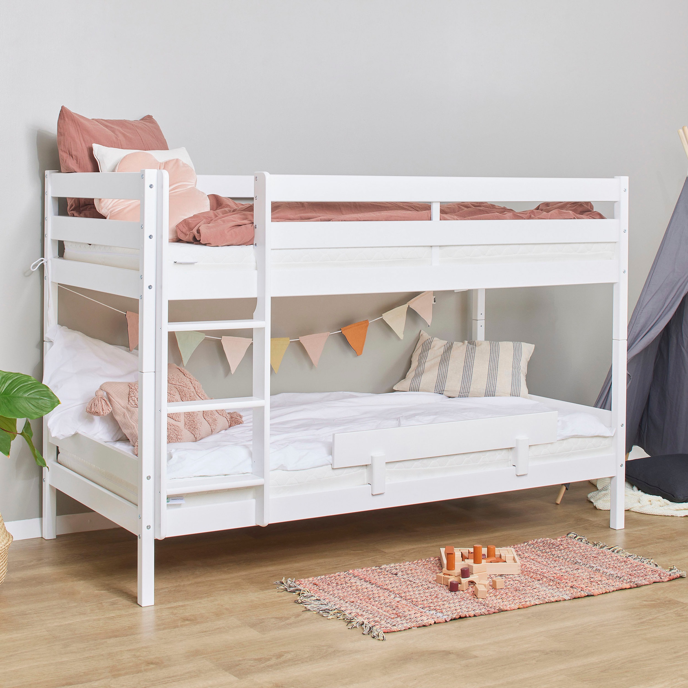 Hoppekids Etagenbett »ECO Comfort Kinderbett 90x200 oder 70x160 aus Massivholz in 4 Farben« TÜV, FSC und Nordisches Umweltzeichen – wahlweise mit Matratzen