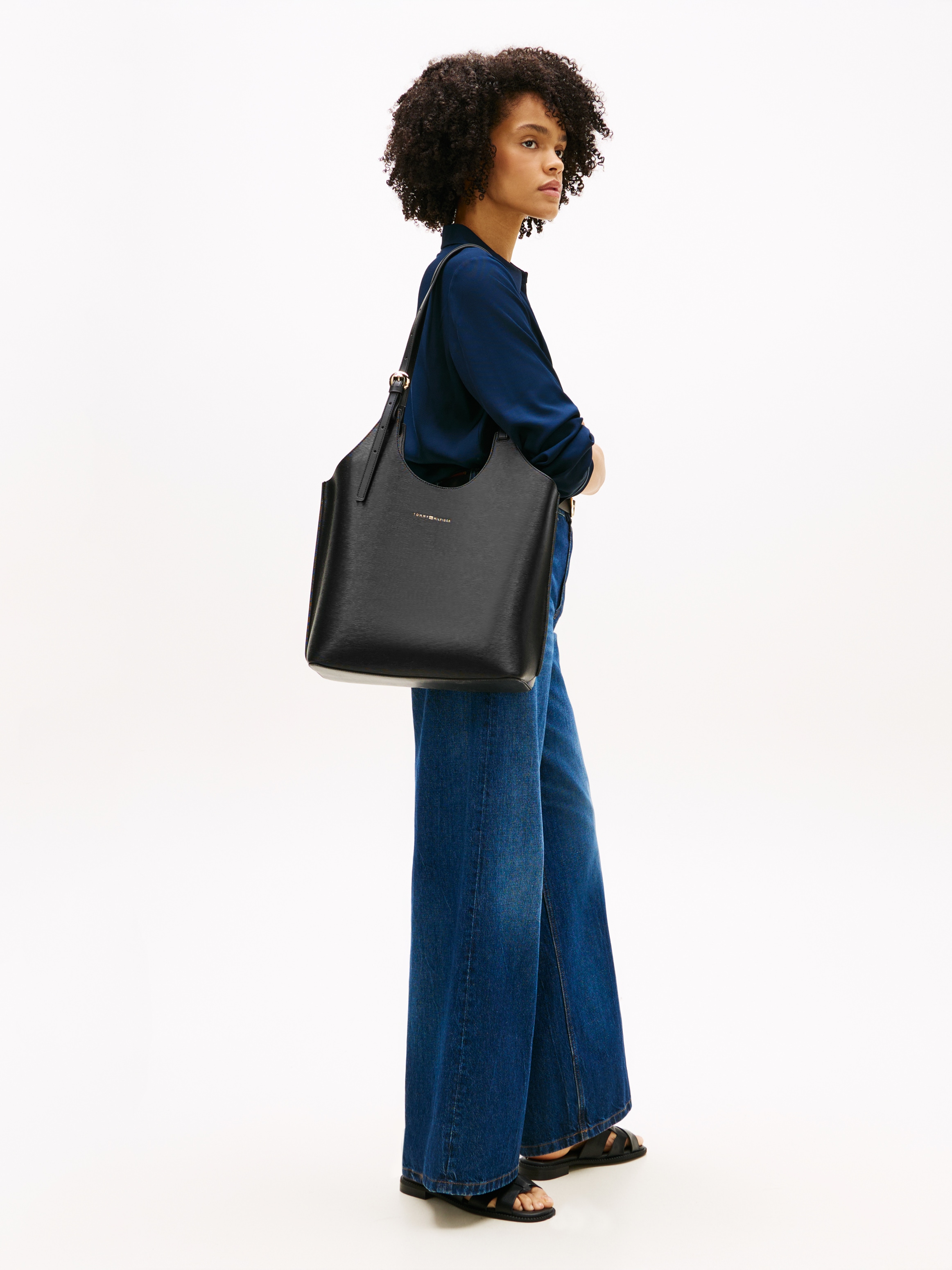 Tommy Hilfiger Tragetasche »TH MODERN TOTE« Damen Handtasche, Shopper, Schultertasche mit Logoschriftzug