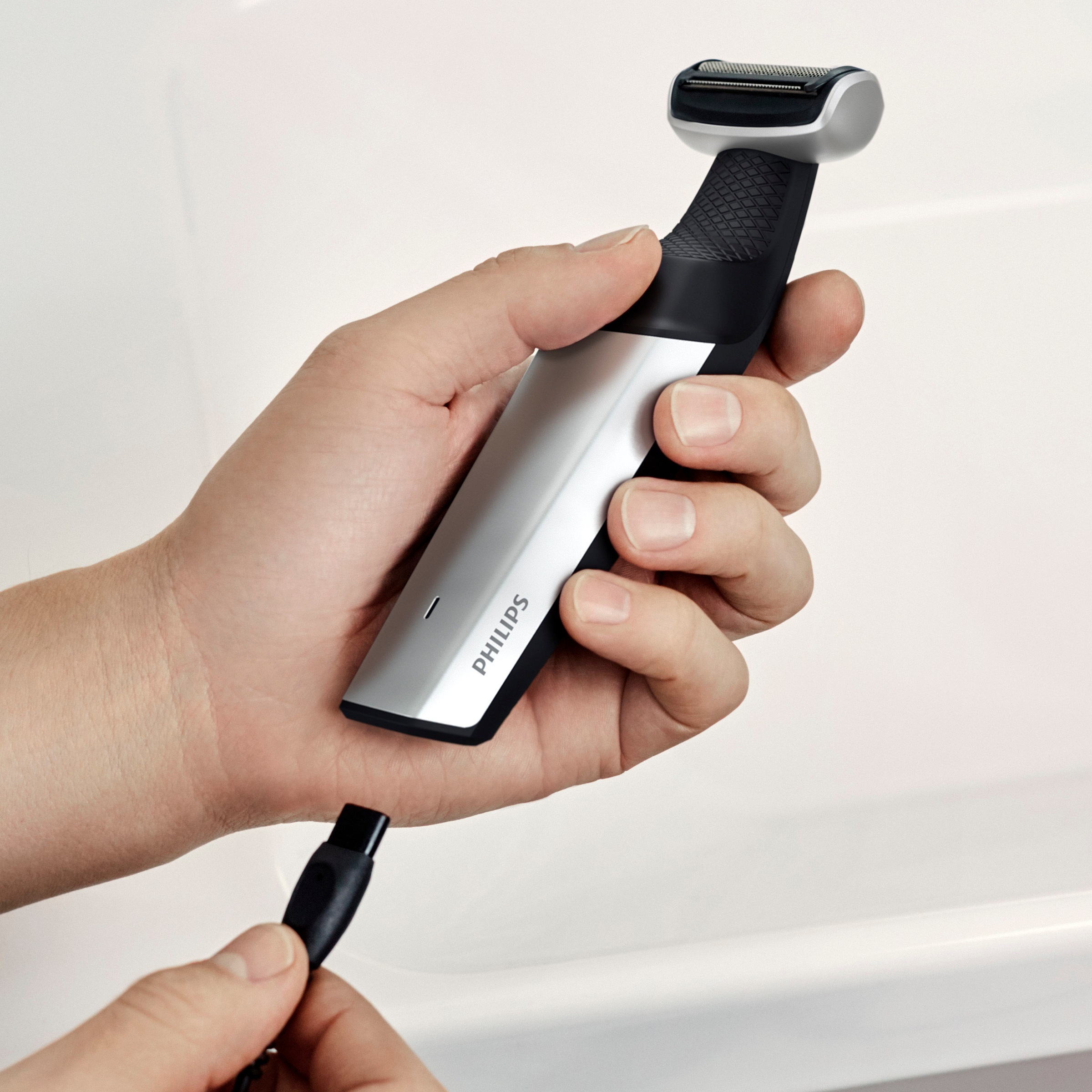 Philips Elektrokörperrasierer »Series 5000 BG5020/15«, 3 St. Aufsätze, Langhaartrimmer, Bodygroom mit 3 Trimmaufsätzen