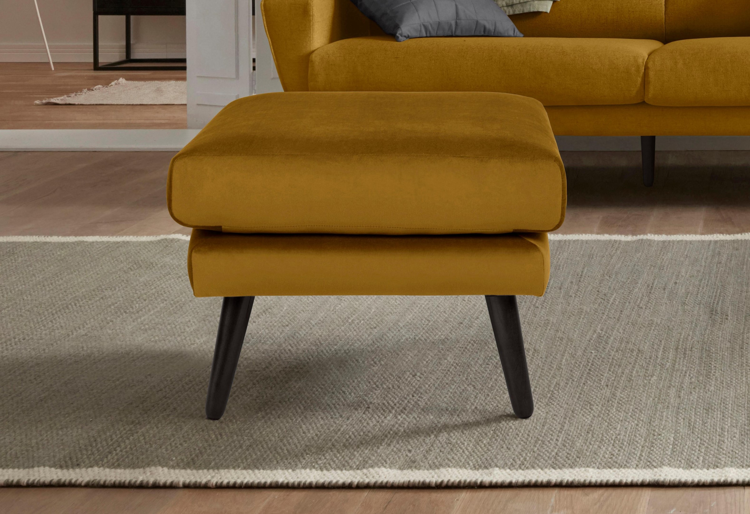 OTTO home Hocker »Bille« mit Eiche-Beinen, Design by Morten Georgsen günstig online kaufen