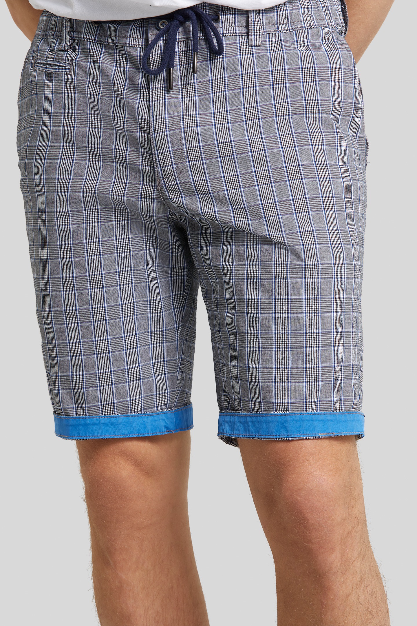 6. Bild von bugatti Bermudas, in einem maritinem Style