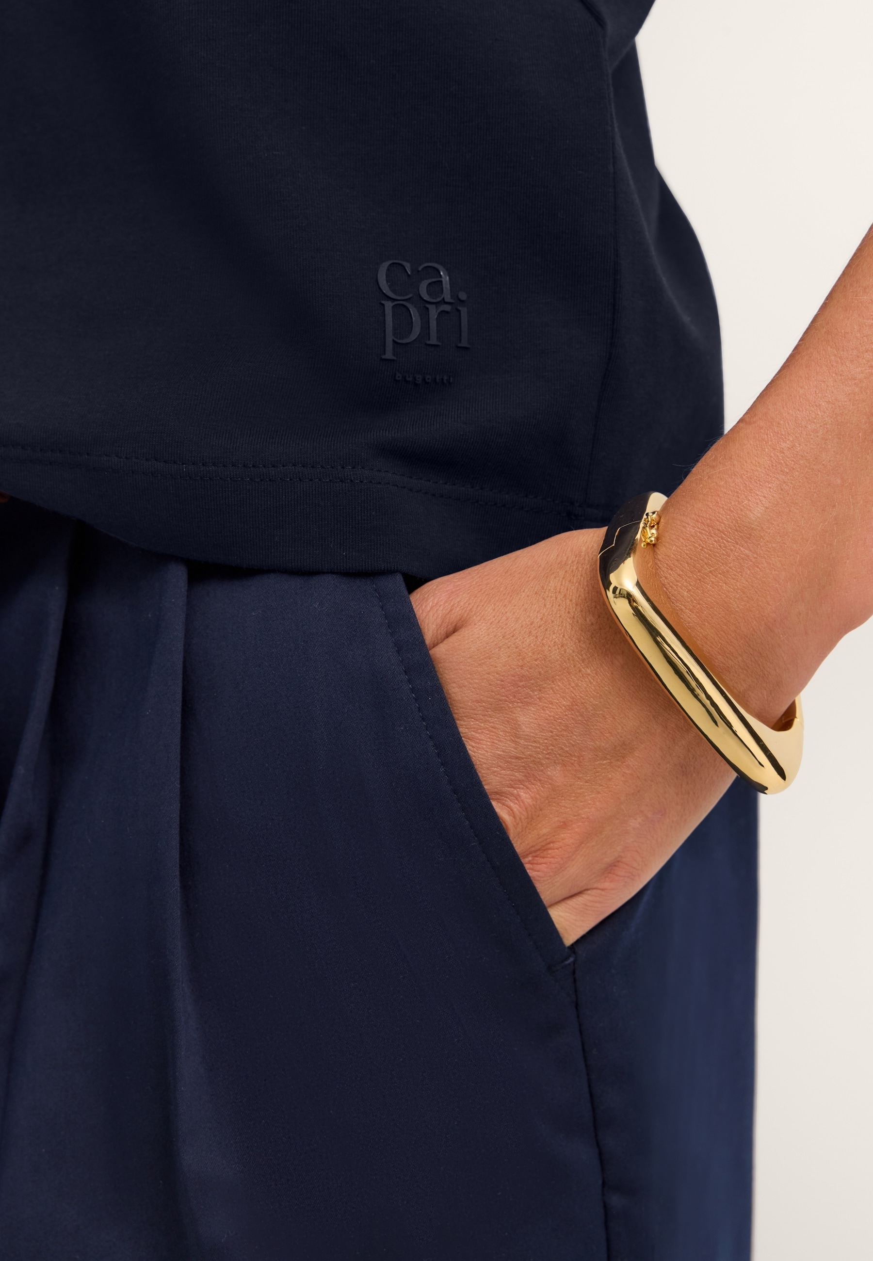 bugatti T-Shirt aus elastischer Baumwolle mit Rundhalsausschnitt