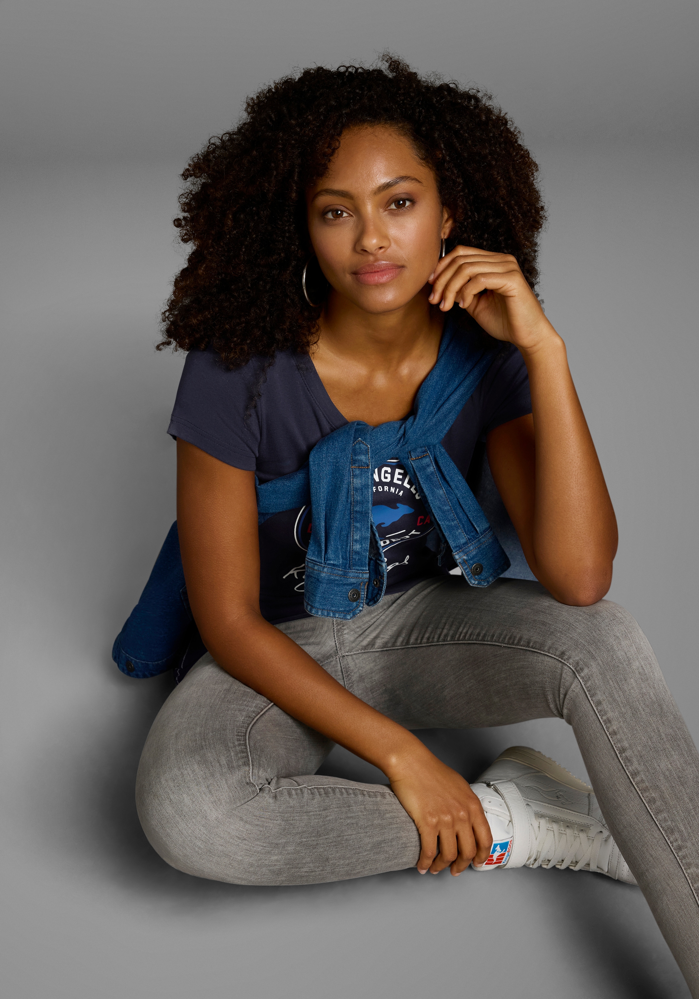 KangaROOS T-Shirt Kurzarm,  sehr figurbetont,  im Vintage-Design,  Rundhalsausschnitt