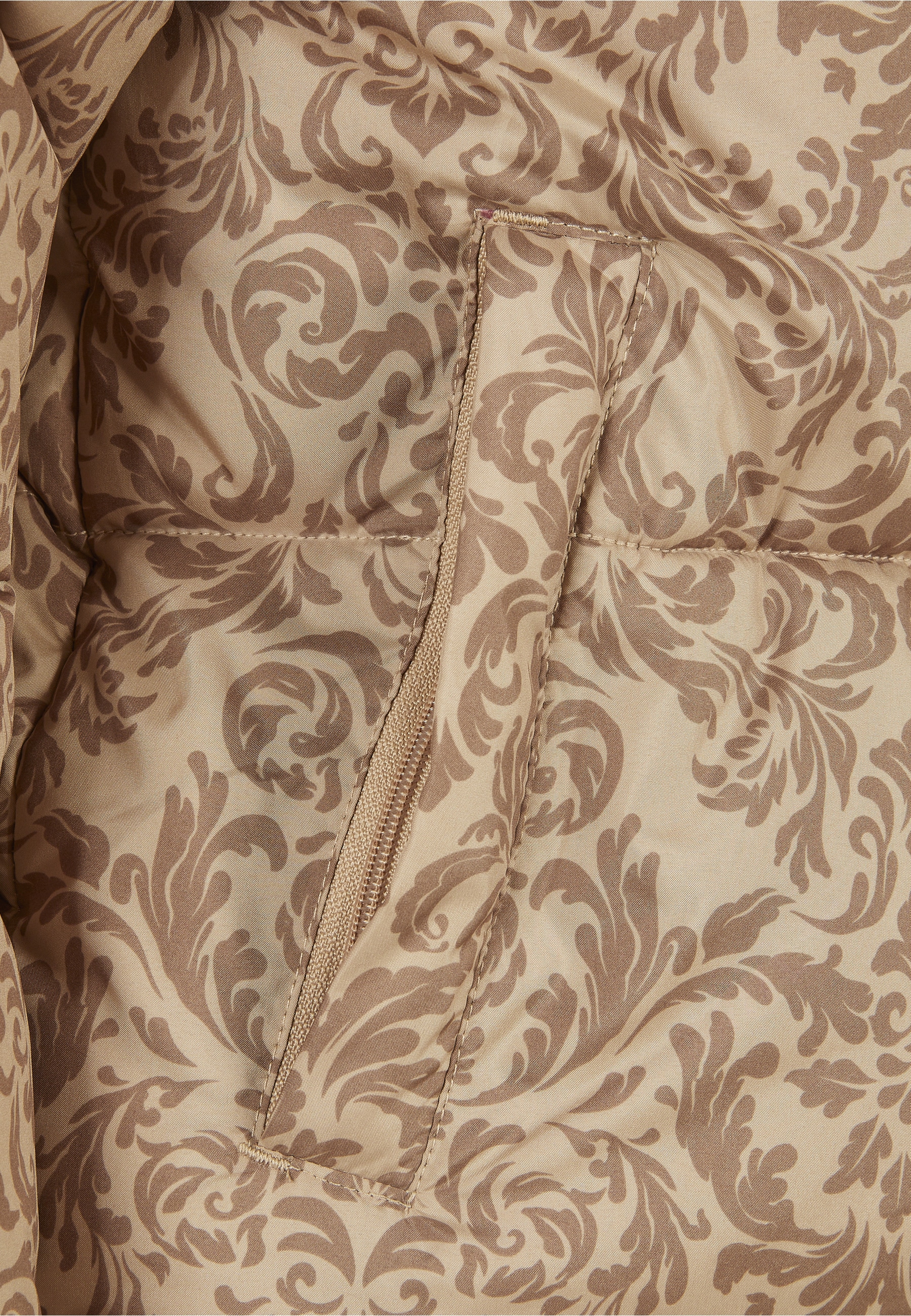 URBAN CLASSICS Winterjacke »Urban Classics Damen Ladies AOP Retro Puffer Jacket« 1 Stk. tlg. ohne Kapuze