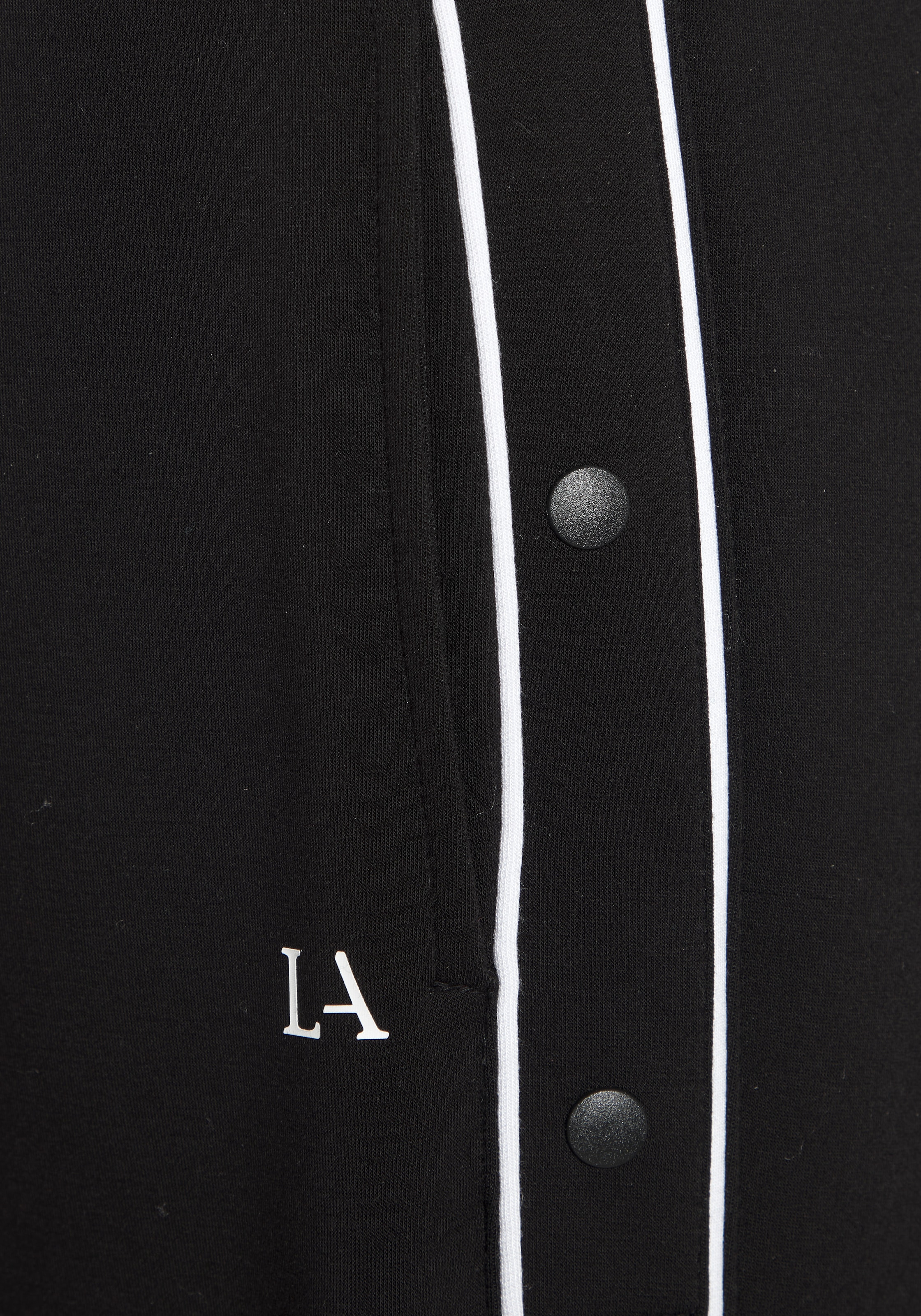 LASCANA ACTIVE Jogginghose  mit seitlicher Knopfleiste