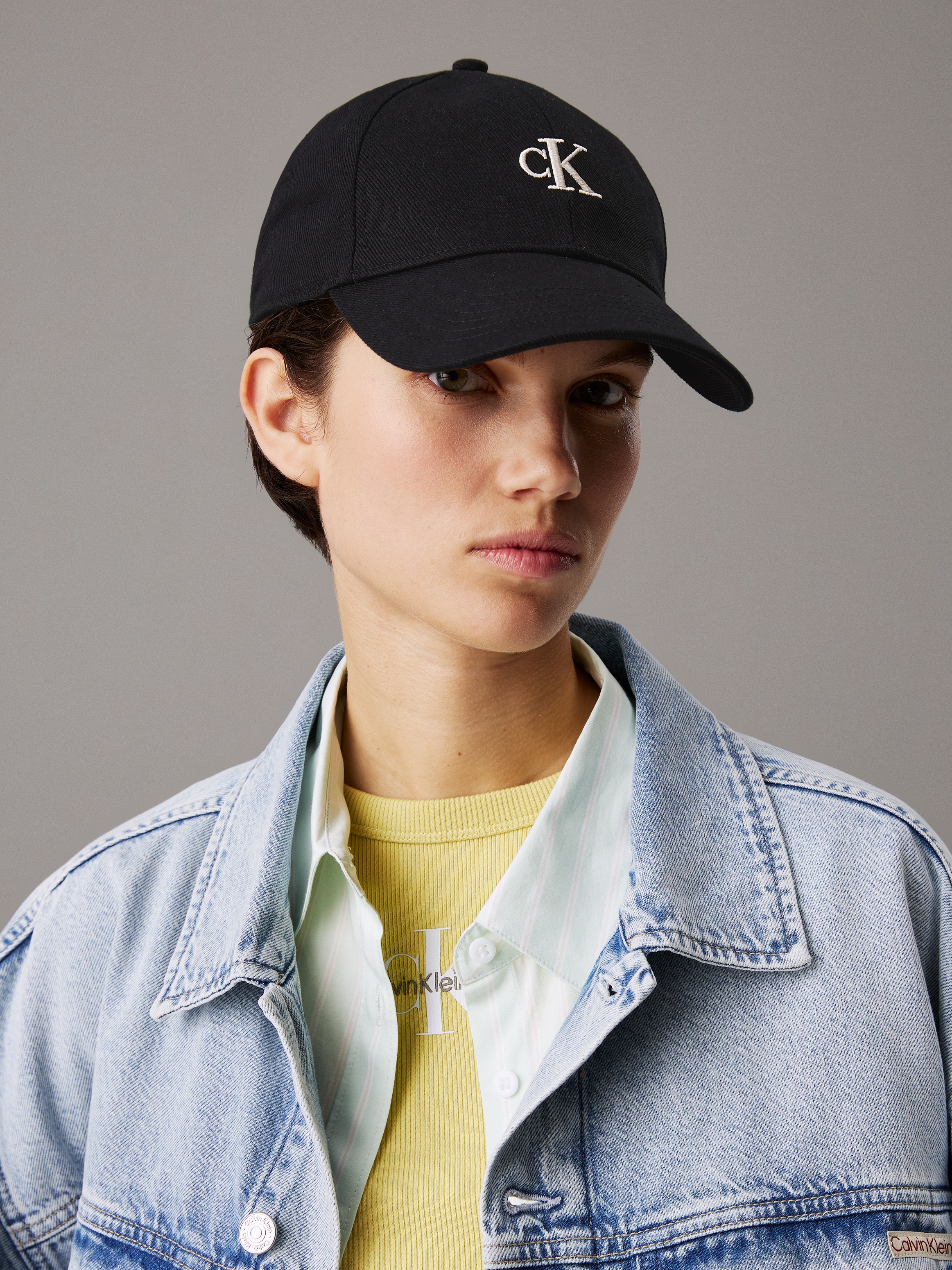 Calvin Klein Jeans Damen »EMBROIDERED MONOGRAM CAP« mit Logostickerei schwarz