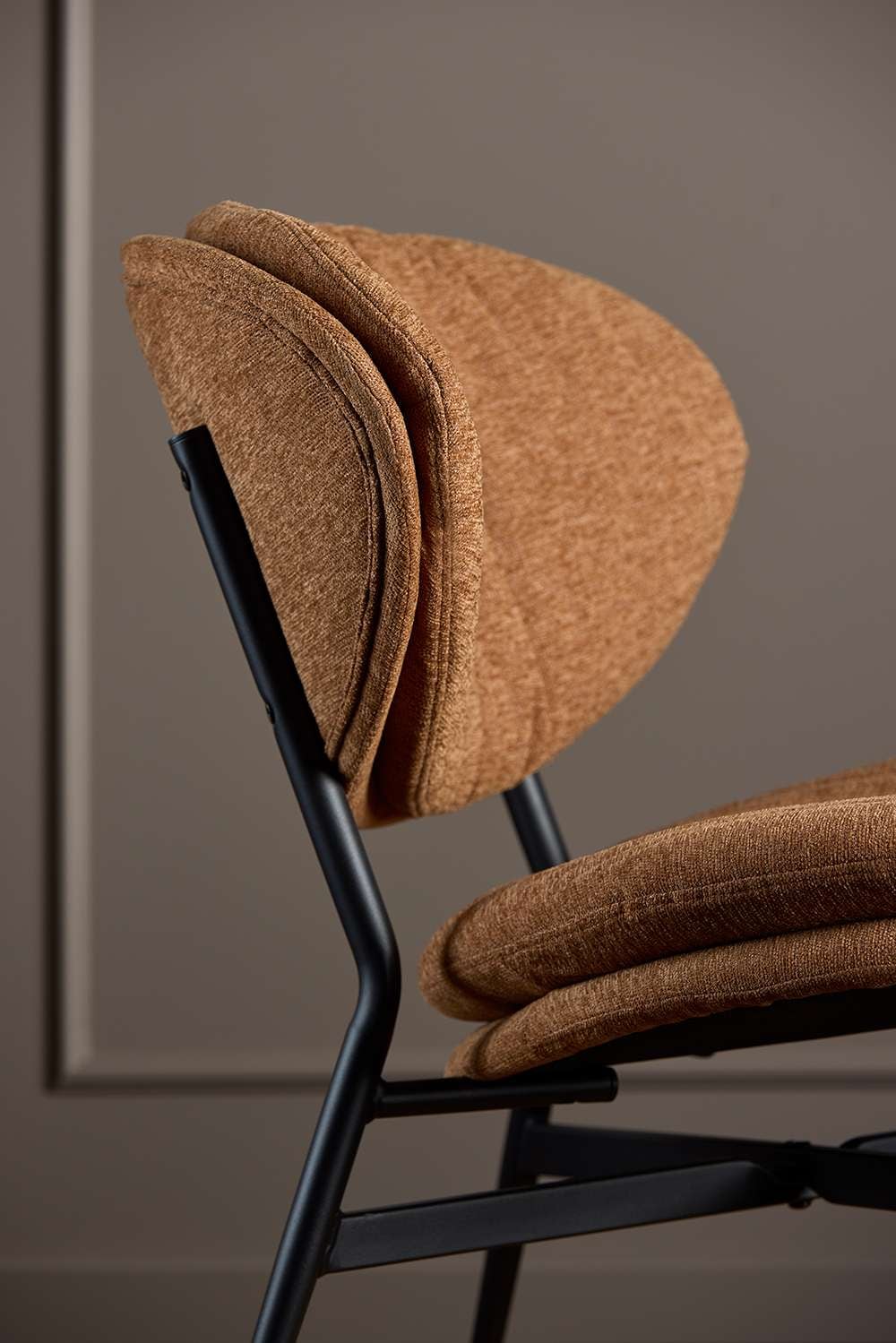 ACTONA GROUP Loungesessel »Burma«, Terracotta Stoff, schwarze Stahlbeine, Sitzhöhe: 43 cm