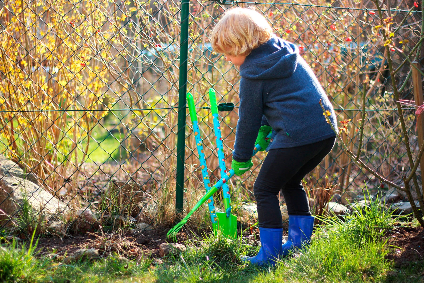 Small Foot Kinder-Gartenset, mit Schubkarre