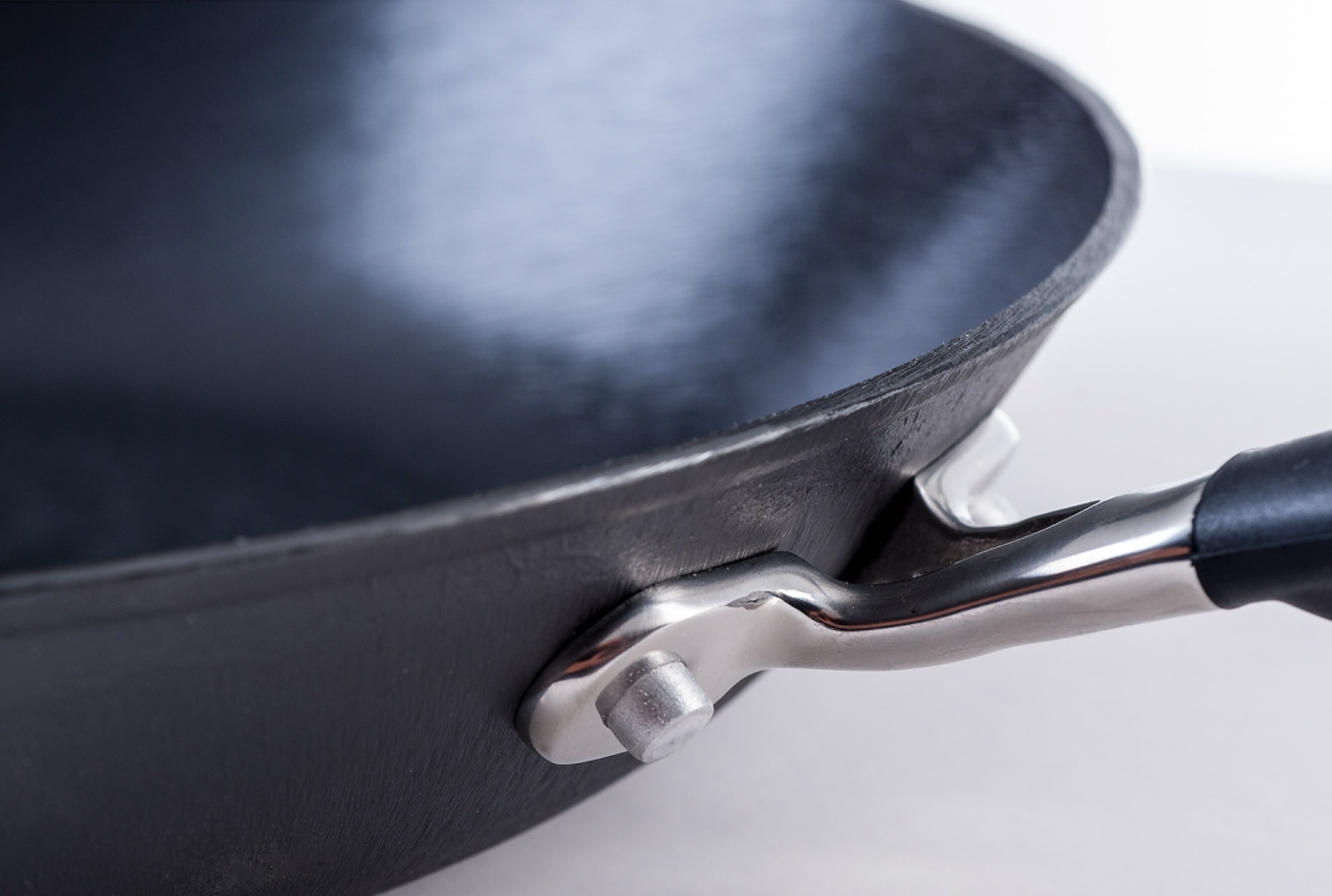 Ronneby Bruk Bratpfanne »Ultra Light, Pfanne mit silikonummanteltem Griff« Gusseisen 1 tlg.