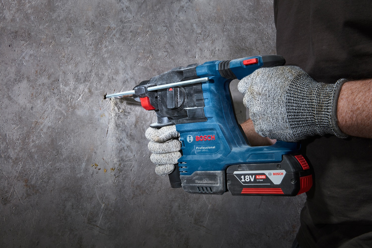 Bosch Professional Akku-Bohrhammer »»GBH 18V-22« mit SDS plus«, Inkl. 2x Akku 4,0 Ah und Schnellladegerät, in L-BOXX 136