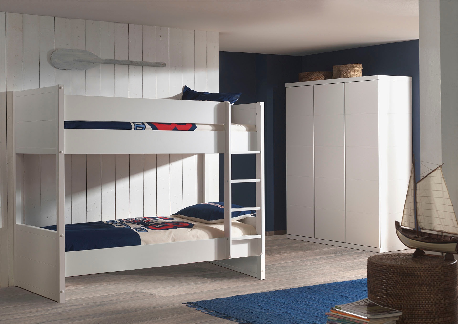 Vipack Etagenbett, (Made in Europe), mit gradliniger Optik, inkl. Rolllattenrost, weiß lackiert