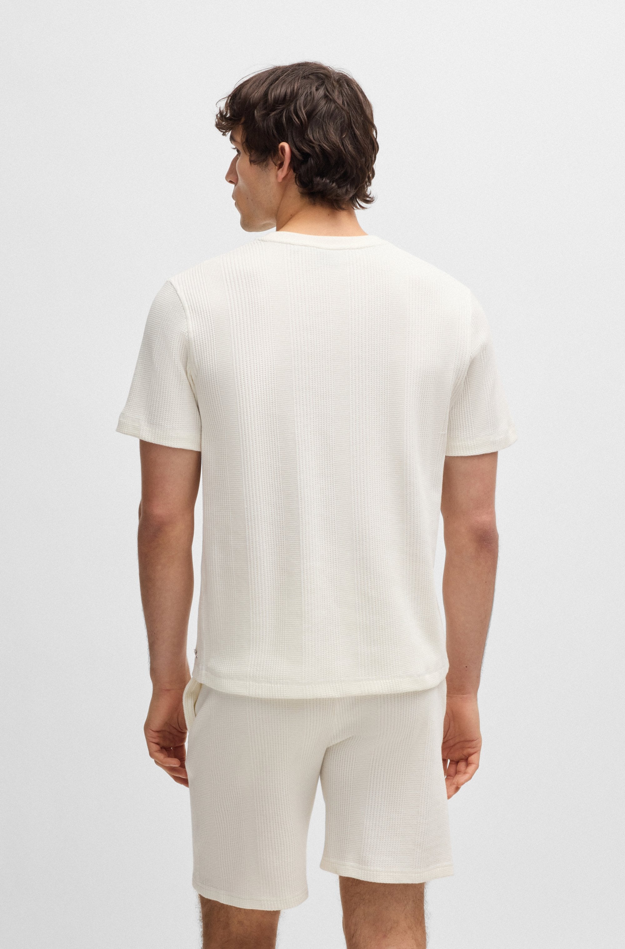 BOSS T-Shirt »Structure T-S«, mit Metall-Label
