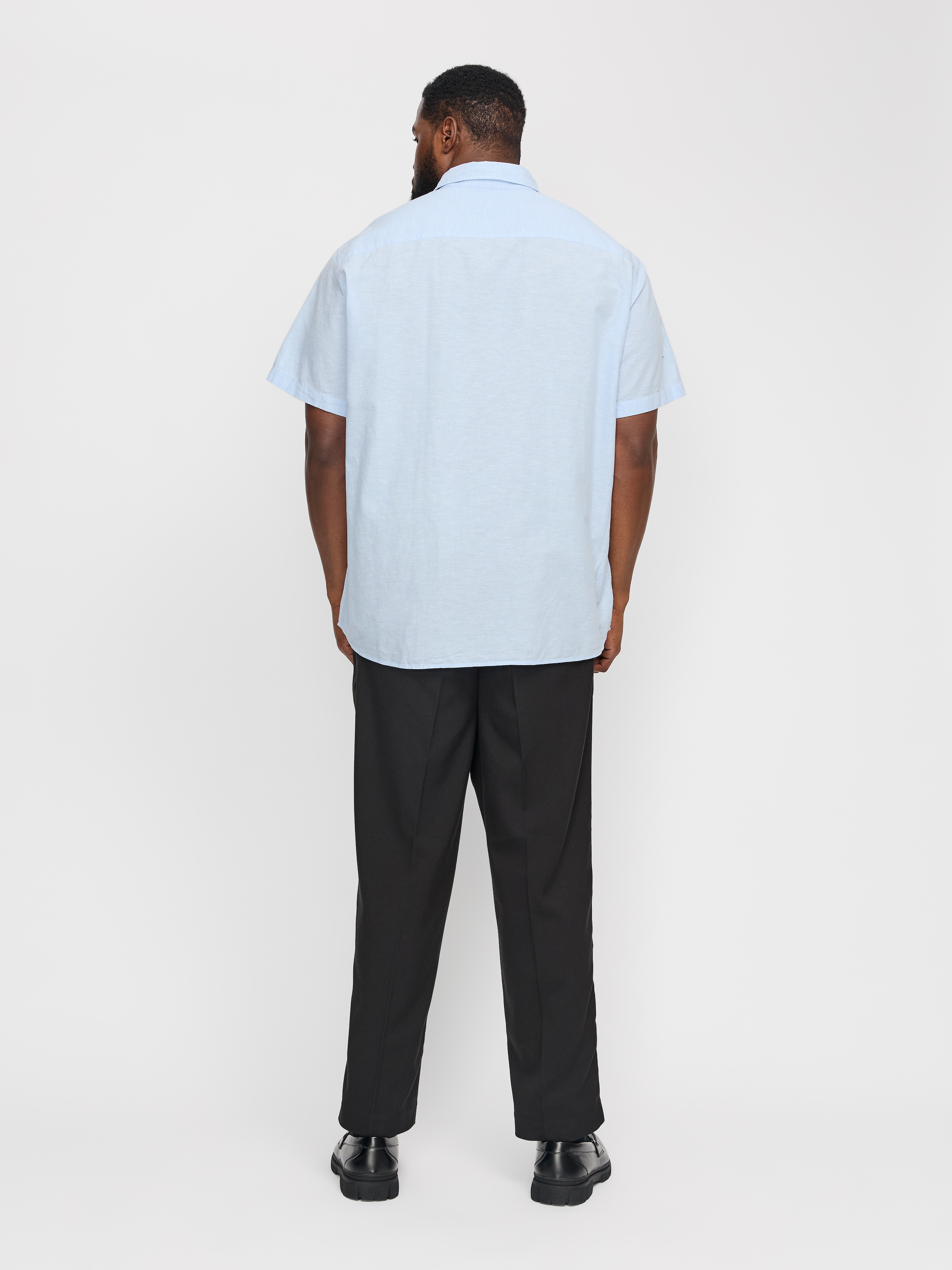 Jack & Jones PlusSize Kurzarmhemd »JJEBREEZE SHIRT SS SN PLS«, mit Hemdkragen