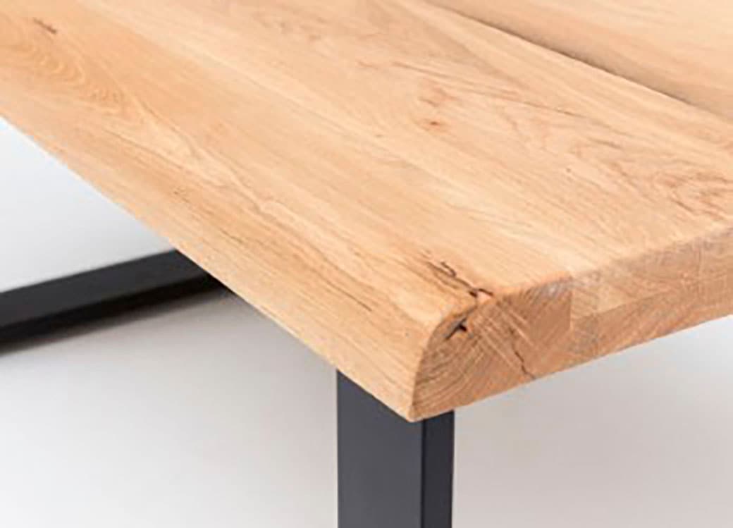 Home affaire Couchtisch »Tristan«, aus Massivholz Eiche mit Baumkante