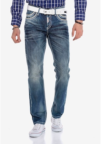 Cipo & Baxx Bequeme Jeans, mit abgesetzten Ziernähten in Straight Fit kaufen