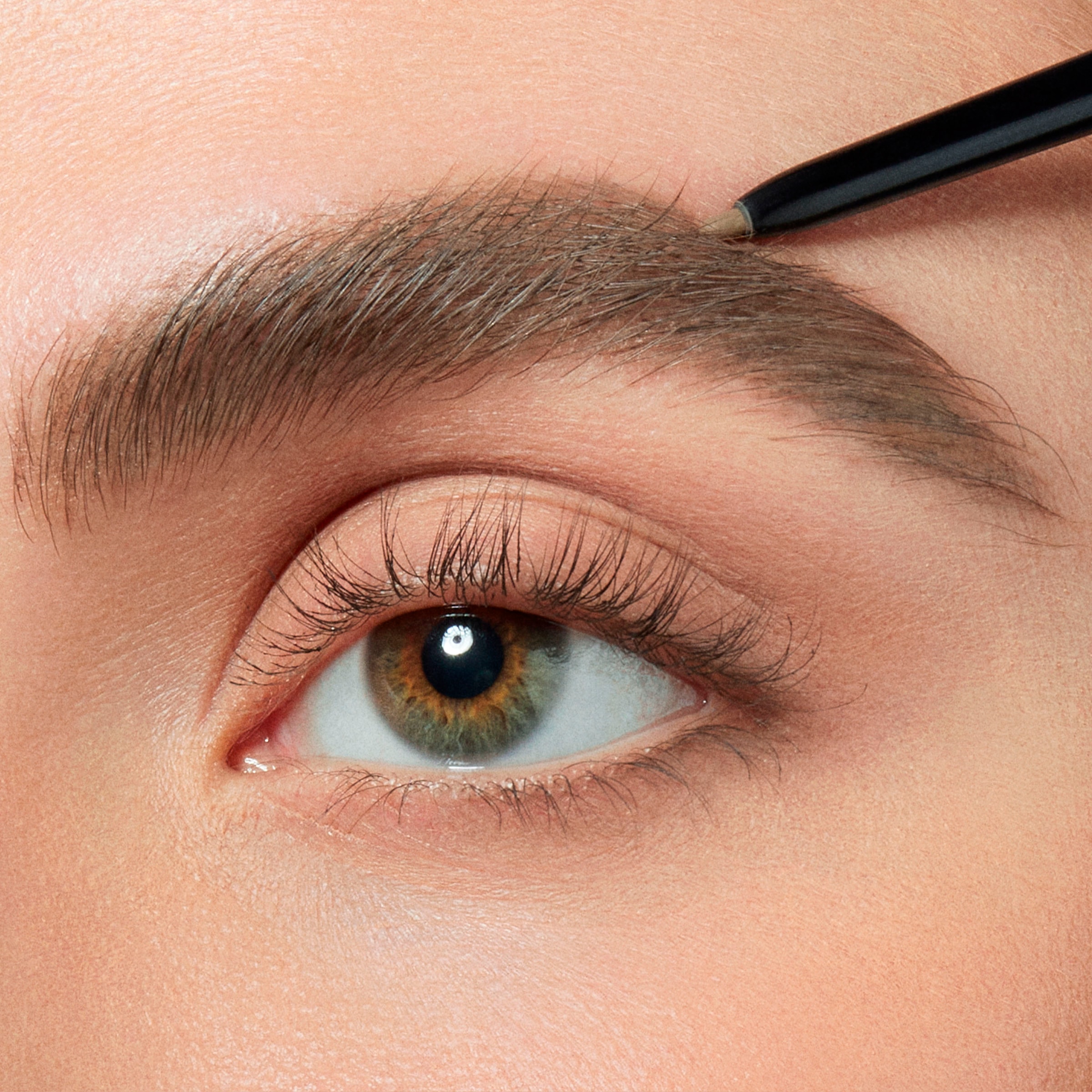 6. Bild von L'ORÉAL PARIS Augenbrauen-Stift »Brow Artist Skinny Definer«, Augen-Make-Up, in Stiftform mit Spiralbürste