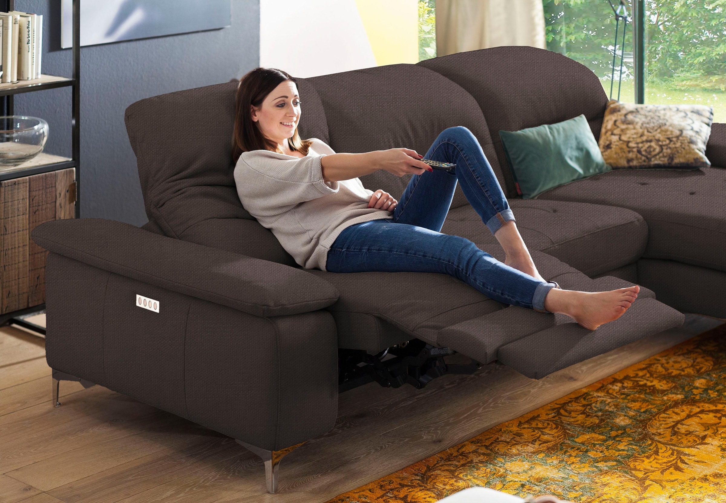 Places of Style Ecksofa »Basel L-Form«, mit vollmotorischer Relaxfunktion und motorischer Recamiere