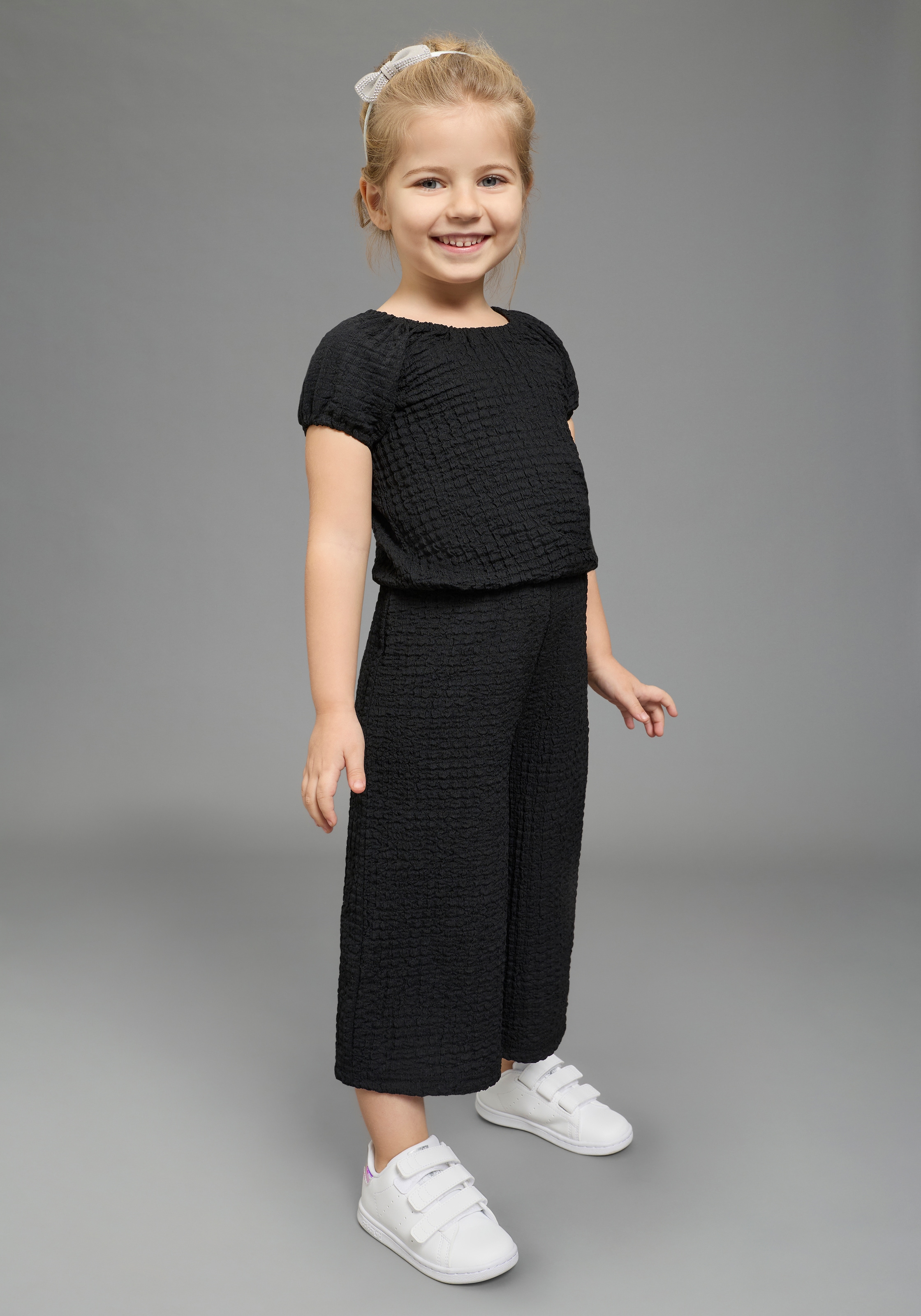 KIDSWORLD Shirt & Hose »2tlg Set: Carmenshirt+Hose« Set, 2,  Ganzes Outfit: Shirt mit Raglanärmeln und Hose