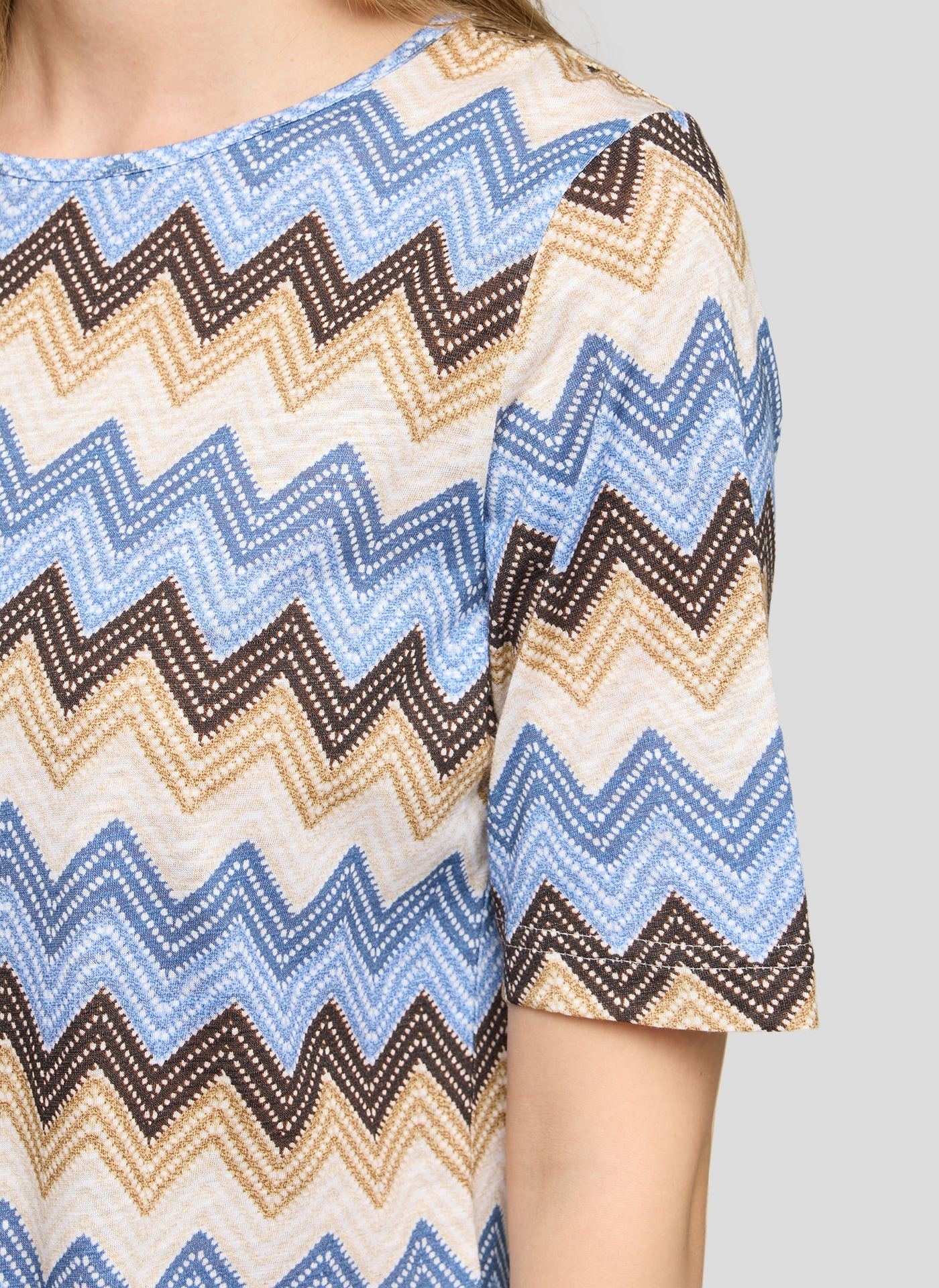 Rabe T-Shirt mit grafischem Muster