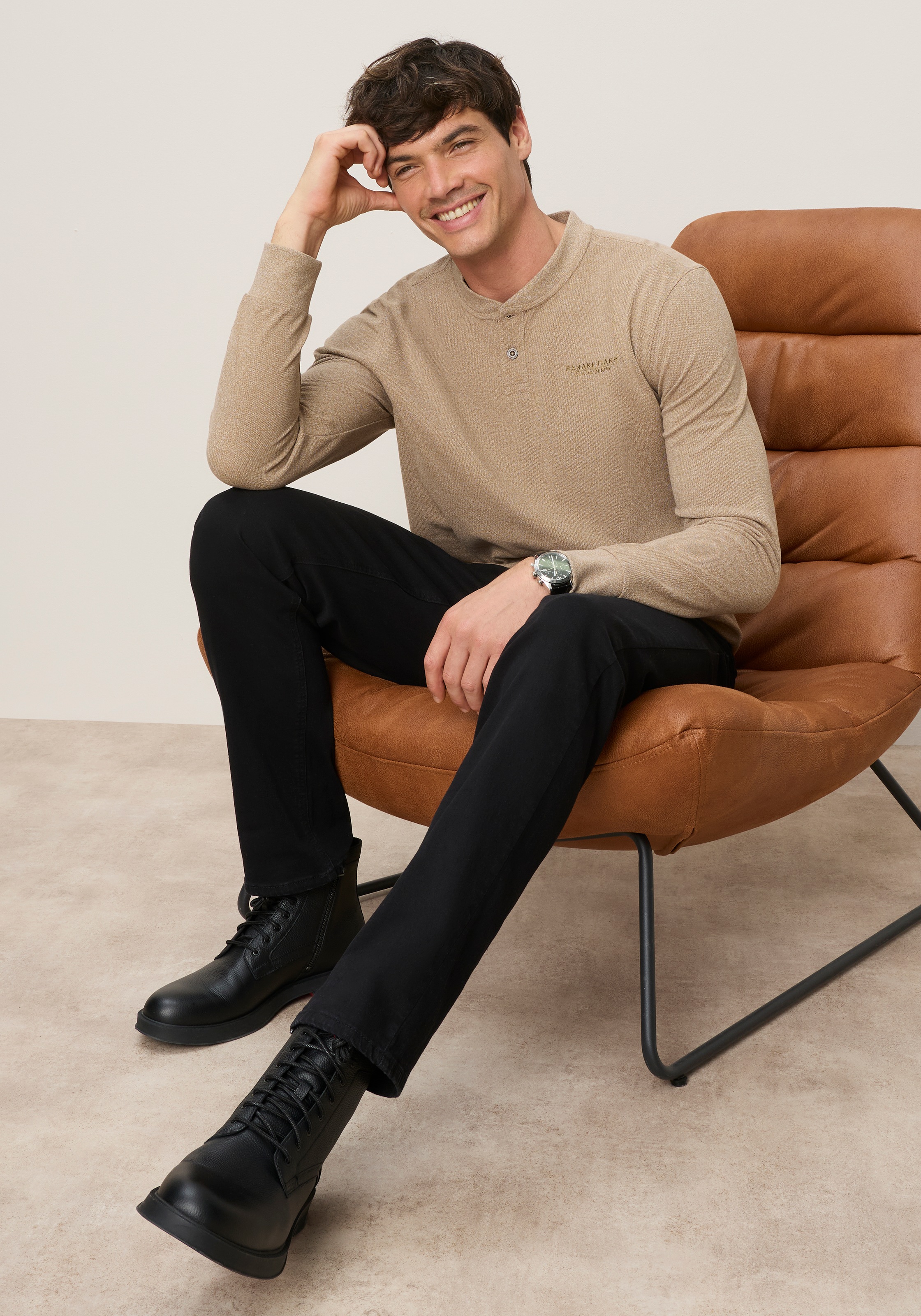 Bruno Banani Henleyshirt Geschmeidige melierte Jersey-Qualität mit markantem Henley-Ausschnitt